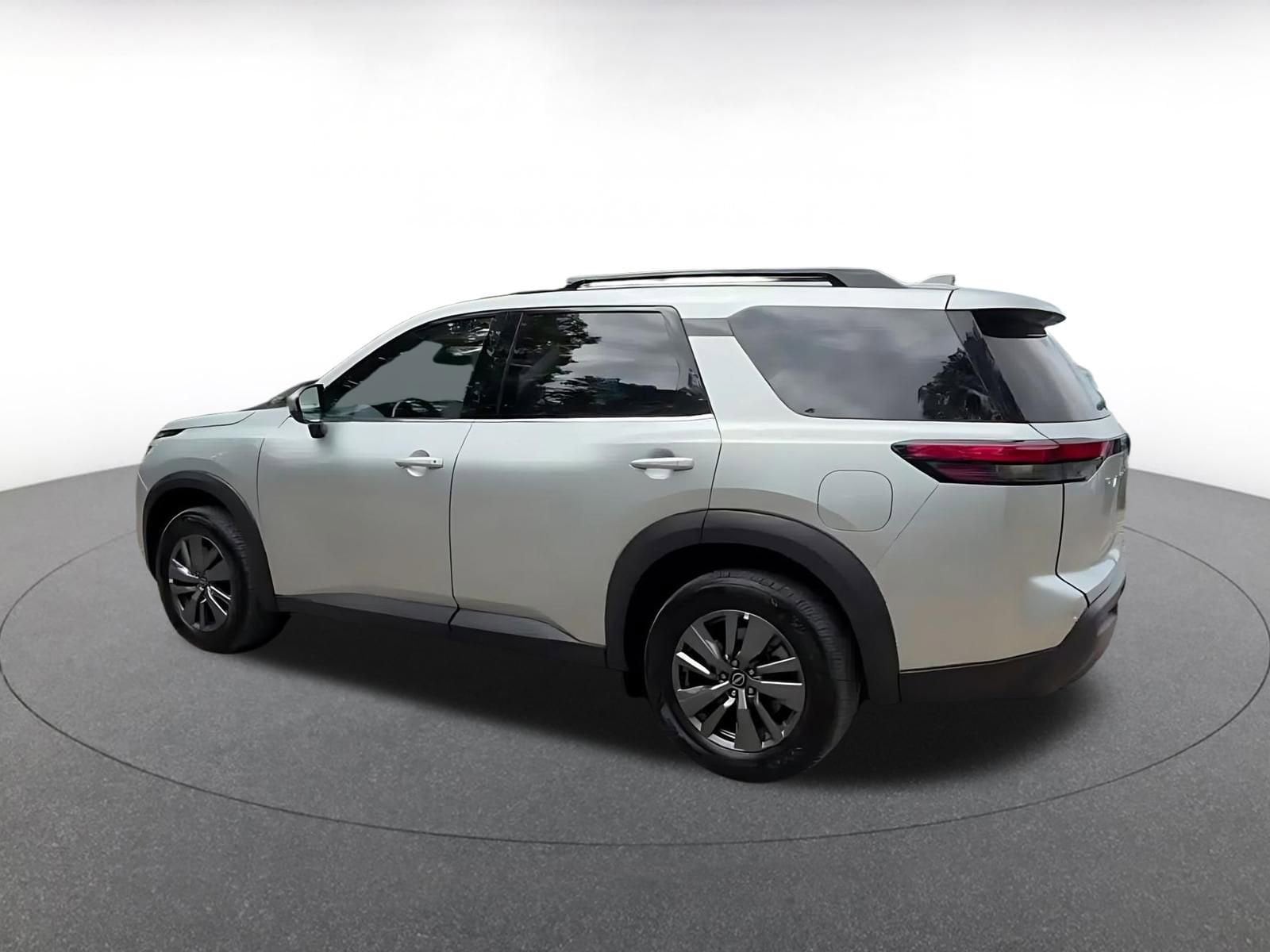 Thumbnail: 2025 Nissan Pathfinder - 10