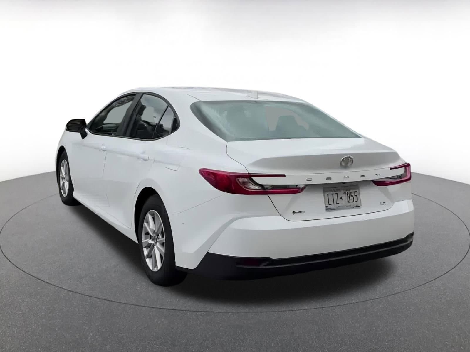 Thumbnail: 2025 Toyota Camry - 11