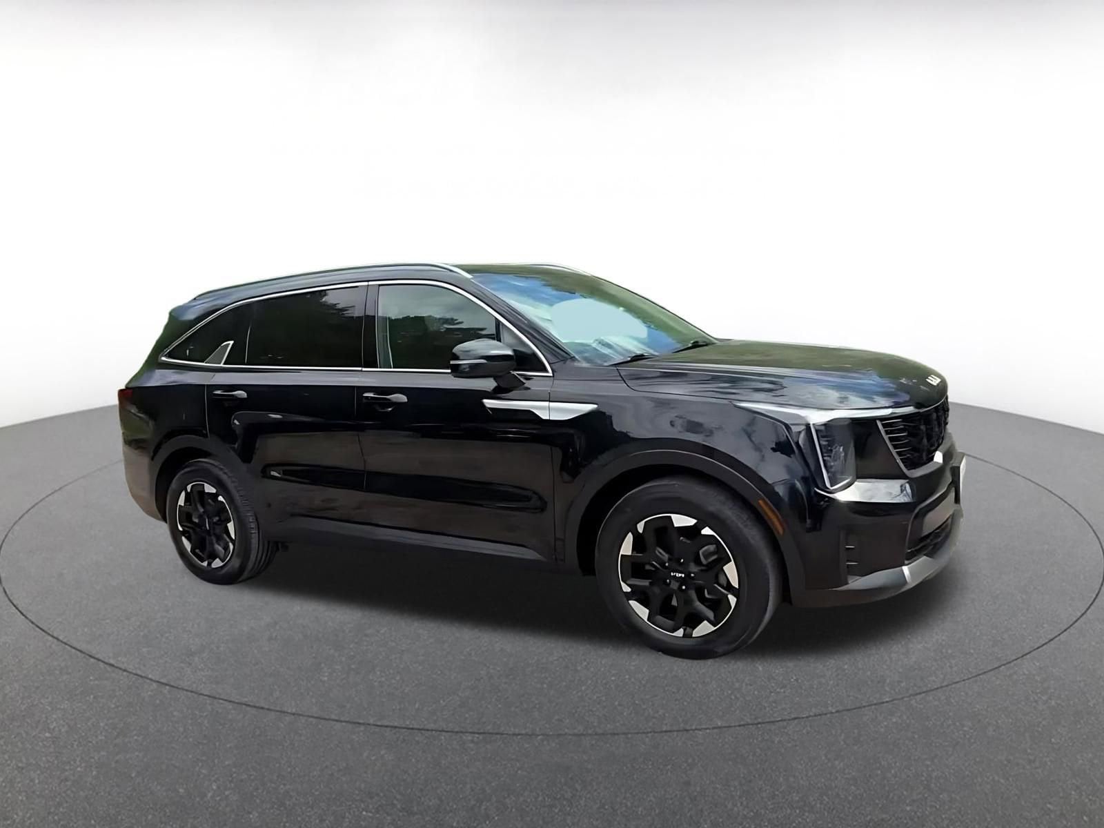 Thumbnail: 2024 Kia Sorento - 2