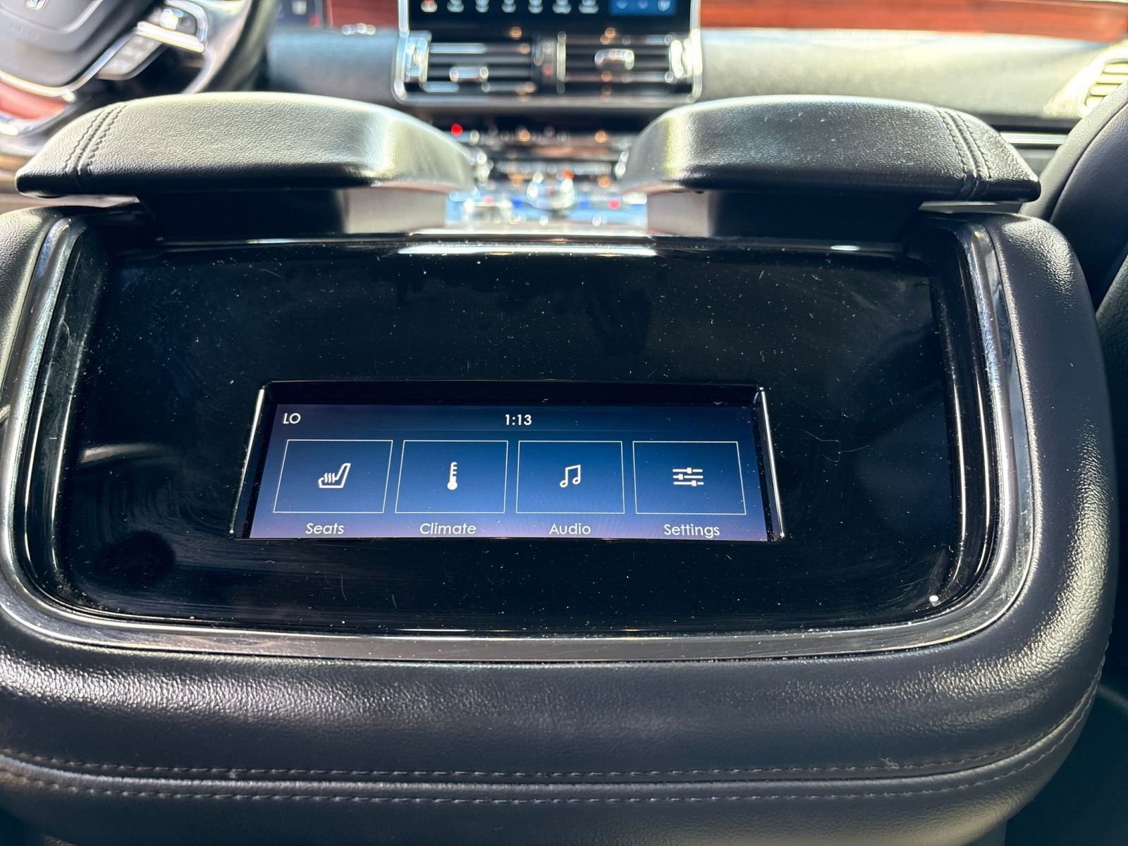 Thumbnail: 2024 Lincoln Navigator - 27