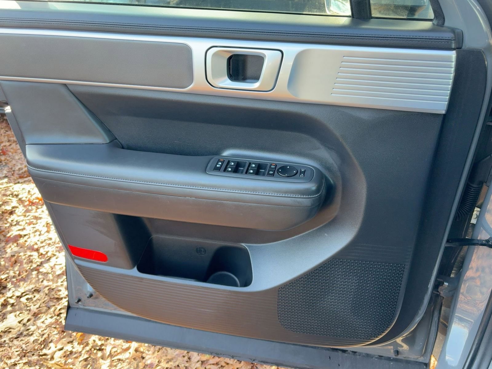 Thumbnail: 2025 Hyundai Santa Fe - 18