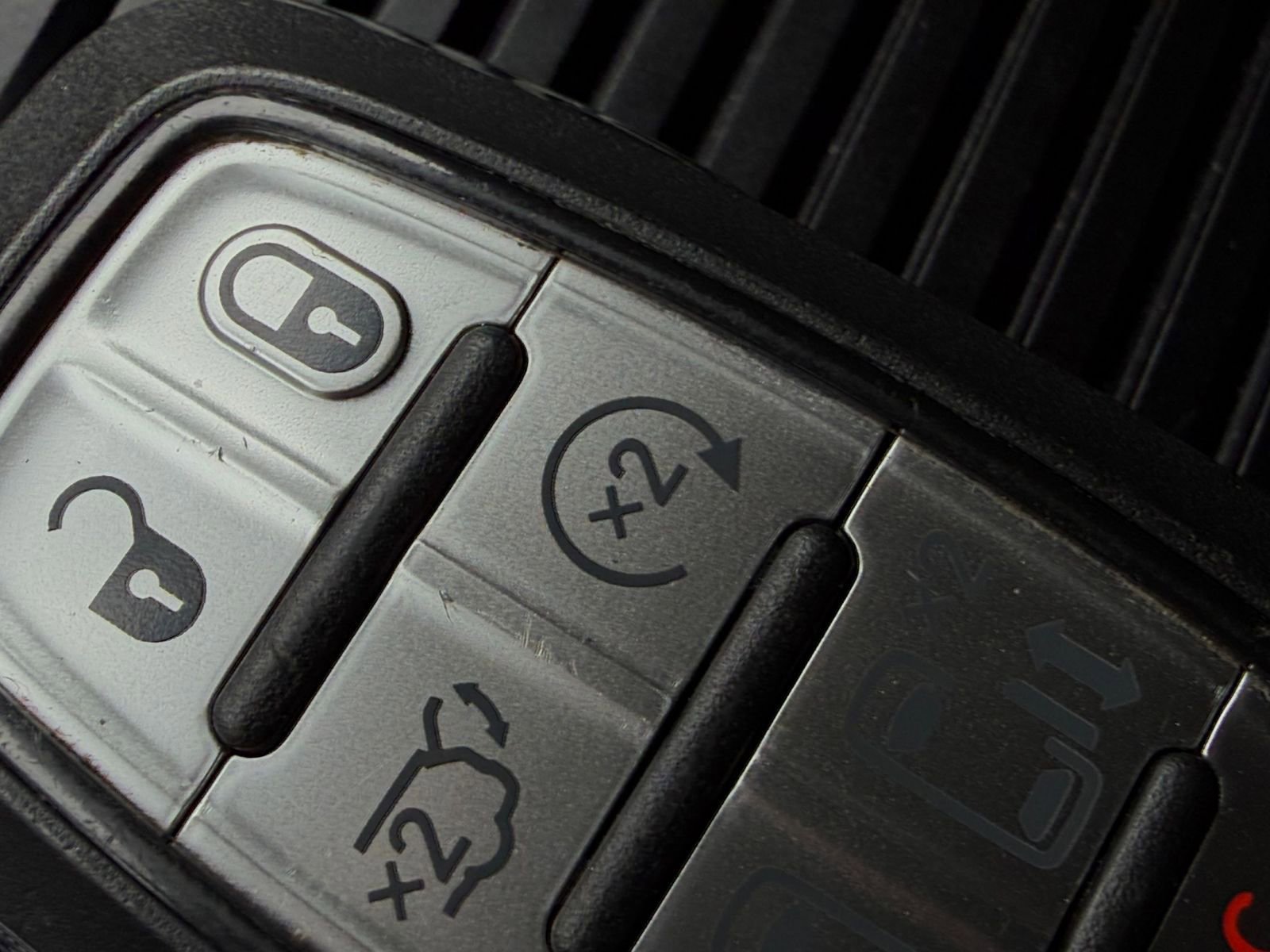 Thumbnail: 2025 Chrysler Pacifica - 27