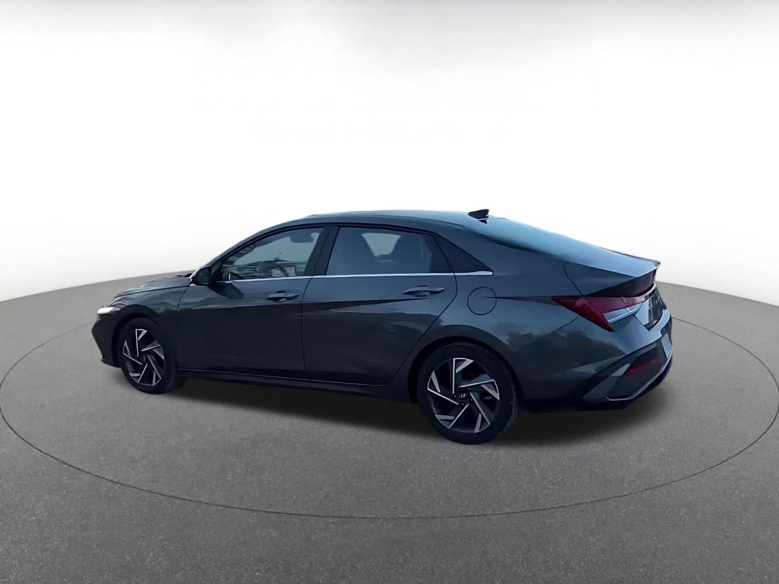 Thumbnail: 2025 Hyundai Elantra - 8