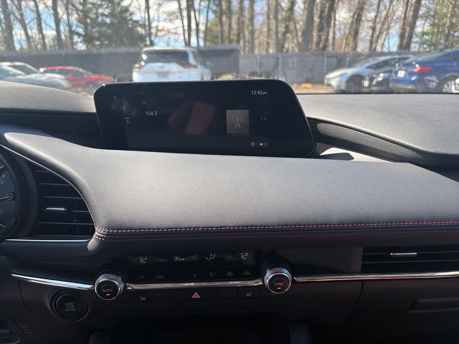 Thumbnail: 2025 Mazda Mazda3 - 17