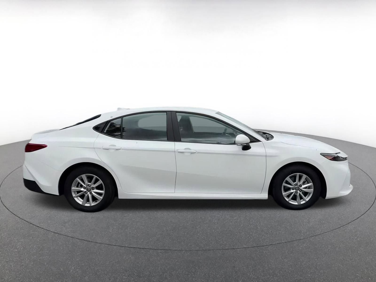 Thumbnail: 2025 Toyota Camry - 16