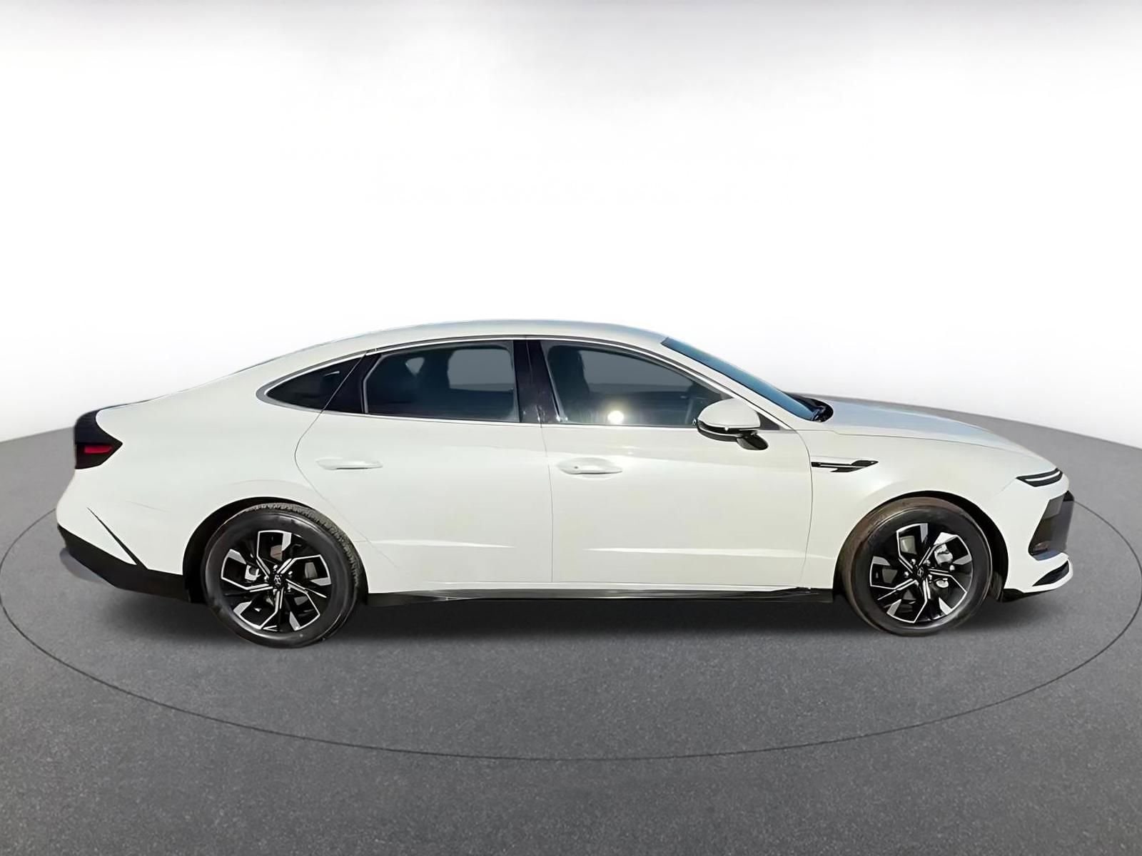 Thumbnail: 2025 Hyundai Sonata - 15