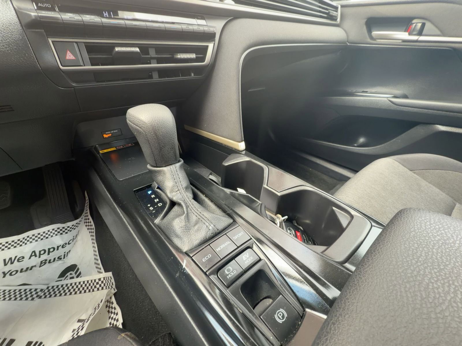 Thumbnail: 2025 Toyota Camry - 31