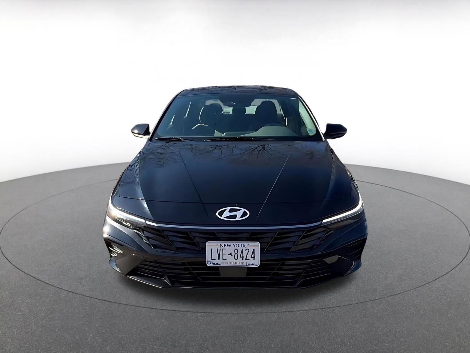 Thumbnail: 2025 Hyundai Elantra - 4