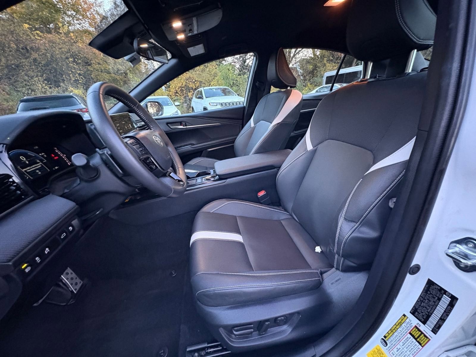 Thumbnail: 2025 Toyota Camry - 24