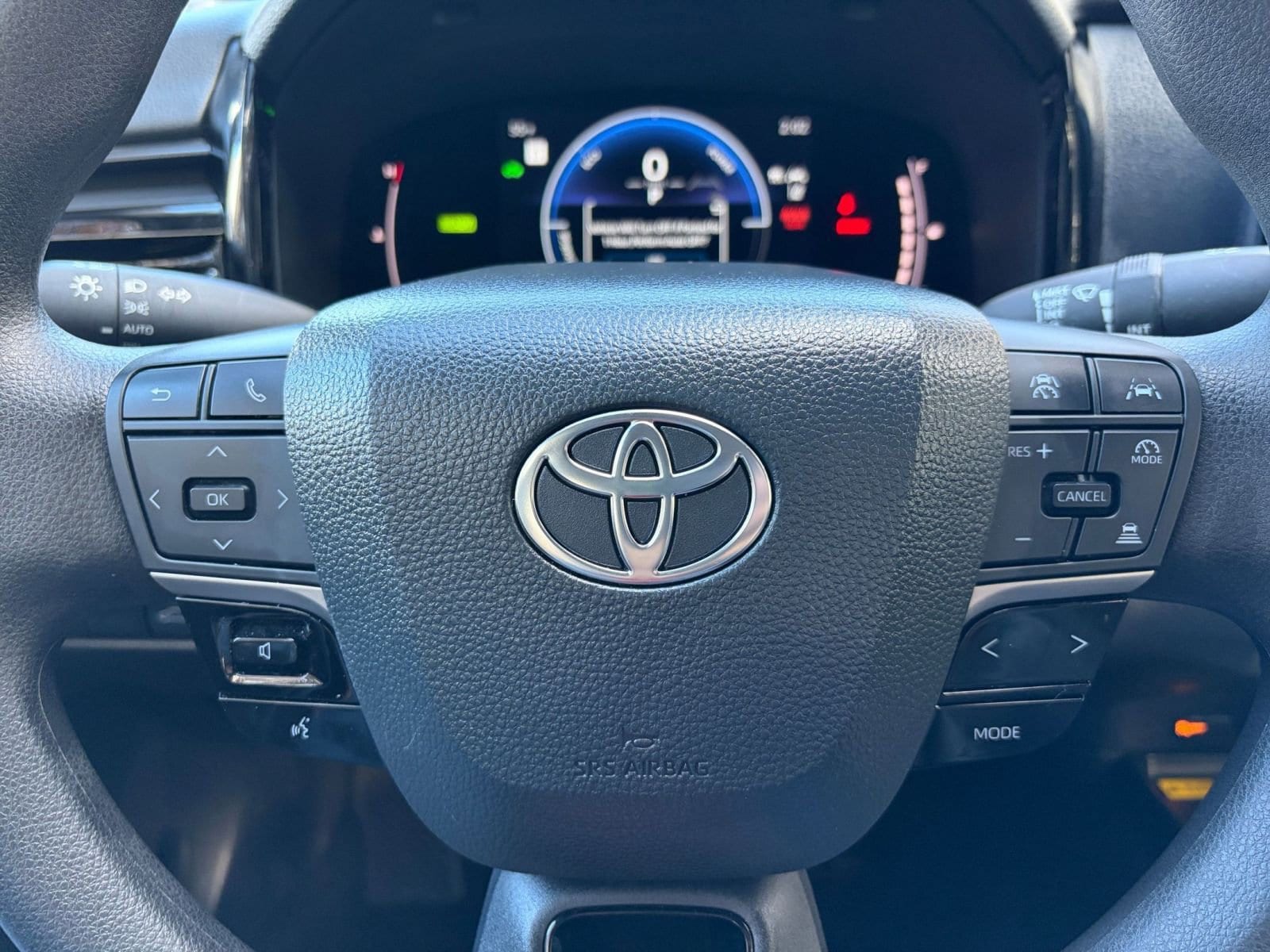 Thumbnail: 2025 Toyota Camry - 27