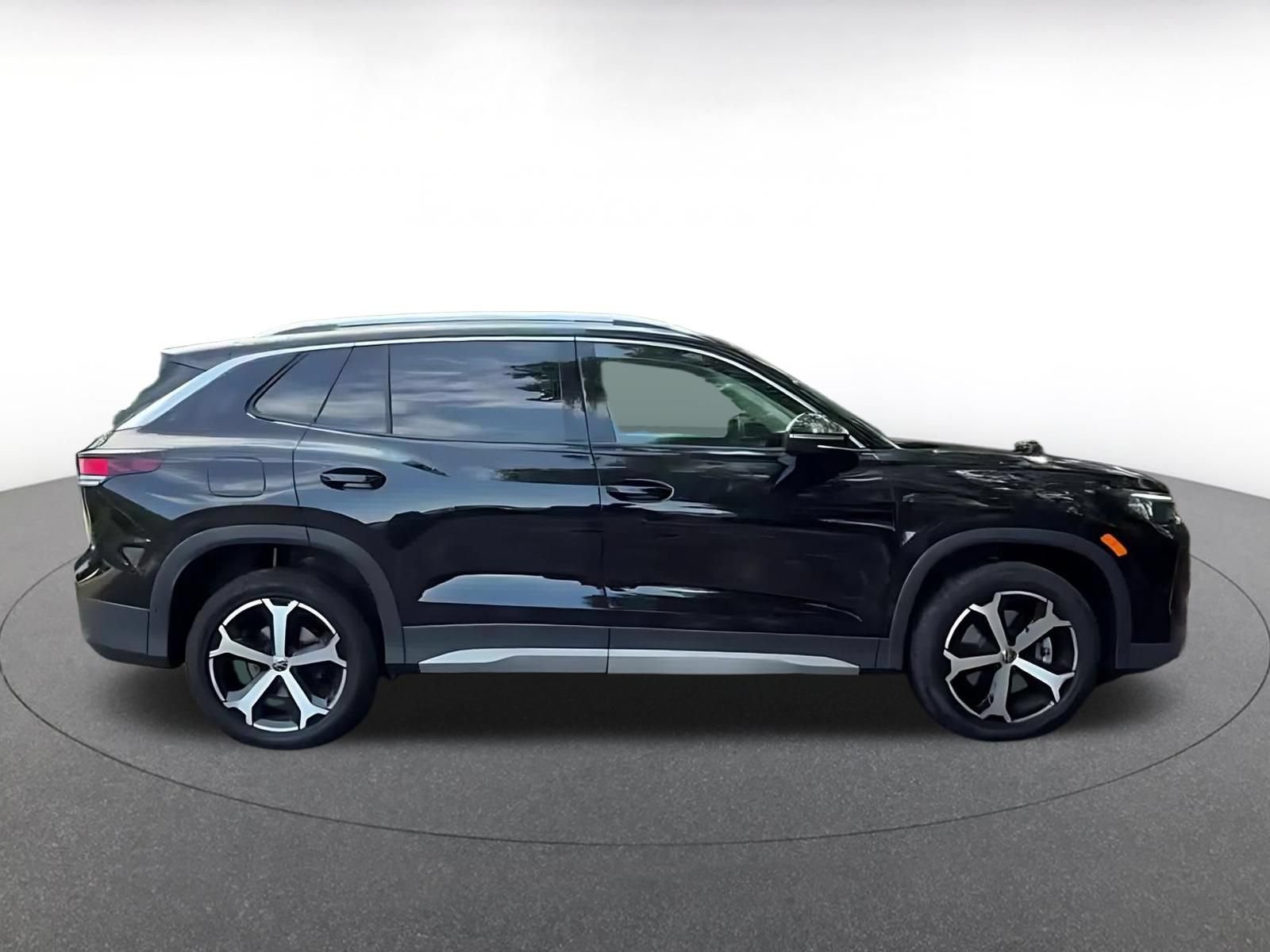 Thumbnail: 2026 Volkswagen Tiguan - 15