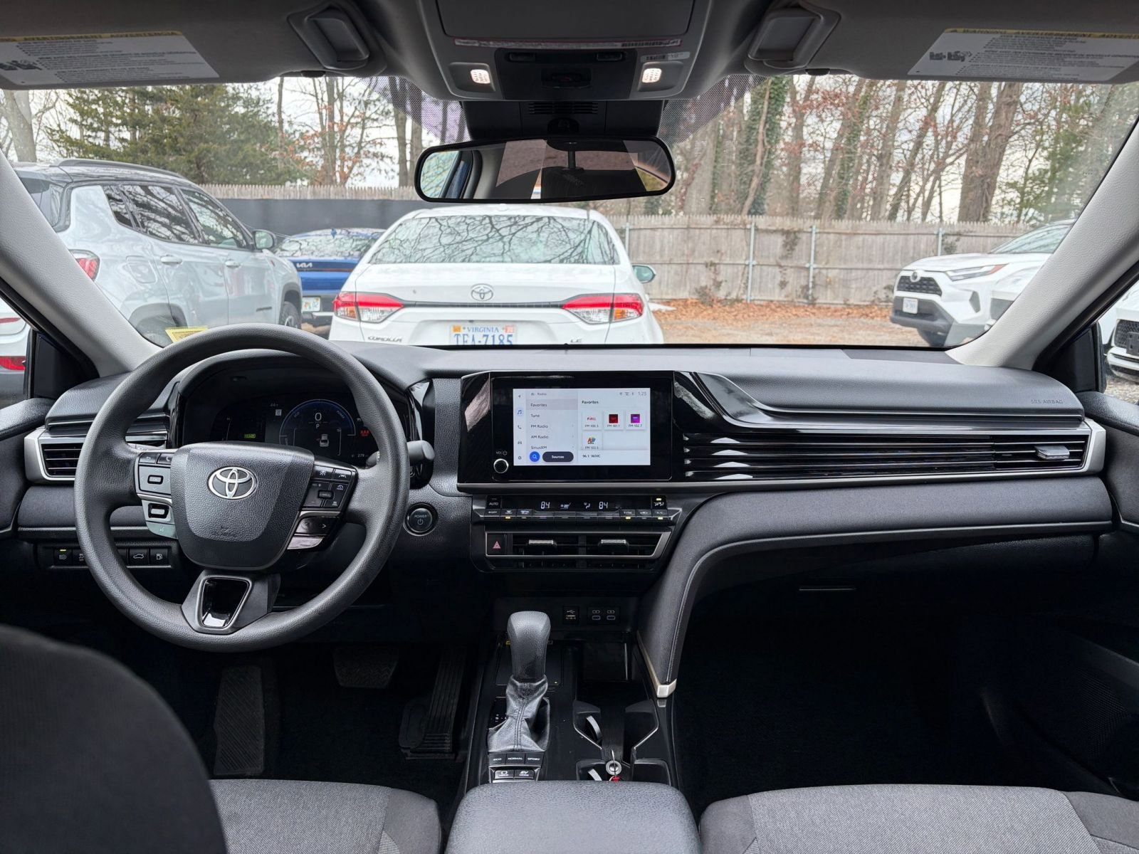 Thumbnail: 2025 Toyota Camry - 32