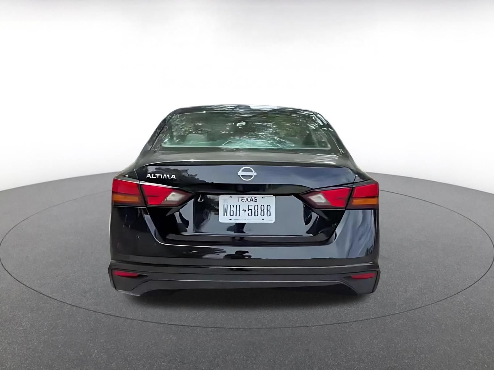 Thumbnail: 2025 Nissan Altima - 11