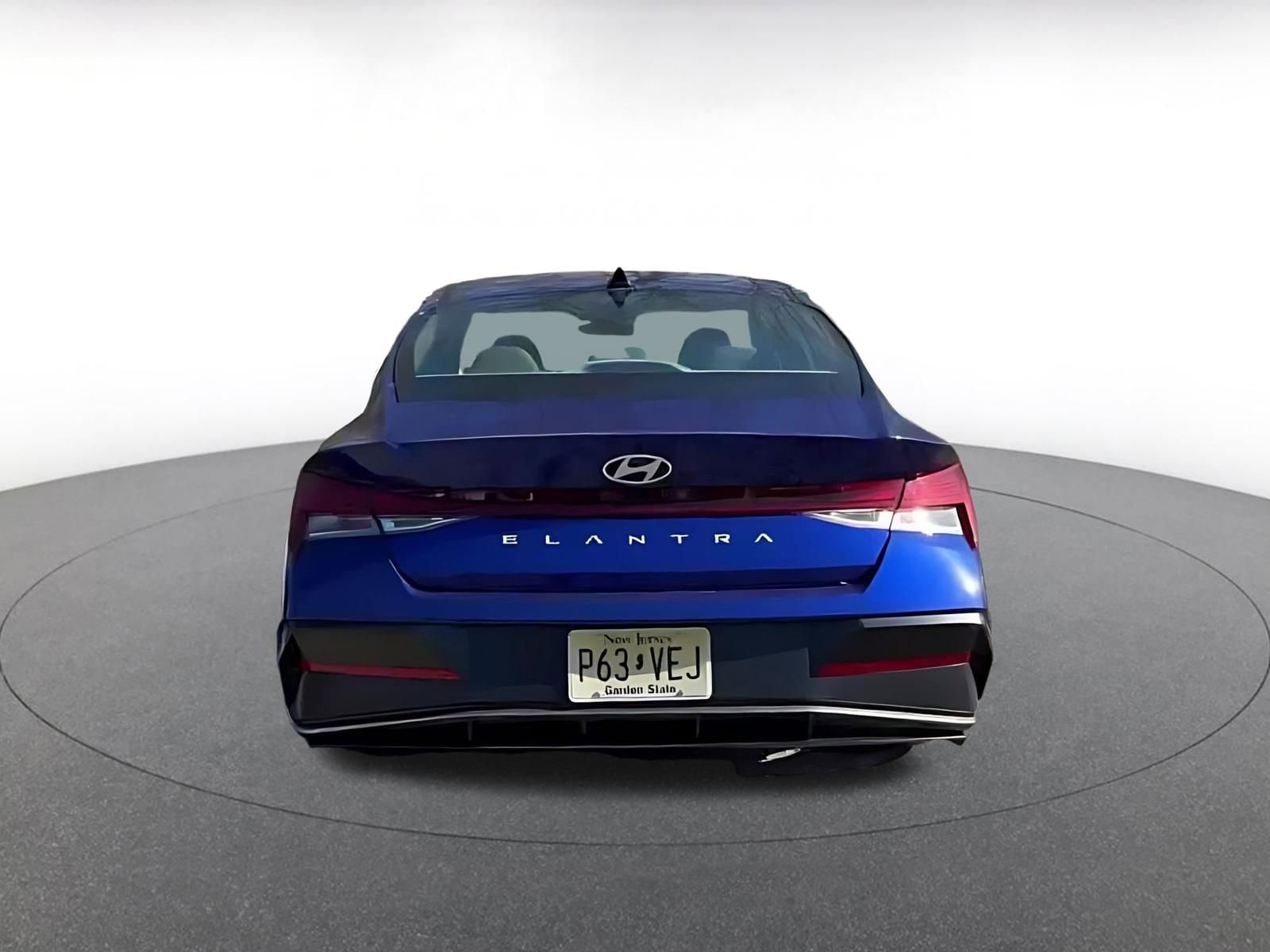 Thumbnail: 2025 Hyundai Elantra - 12