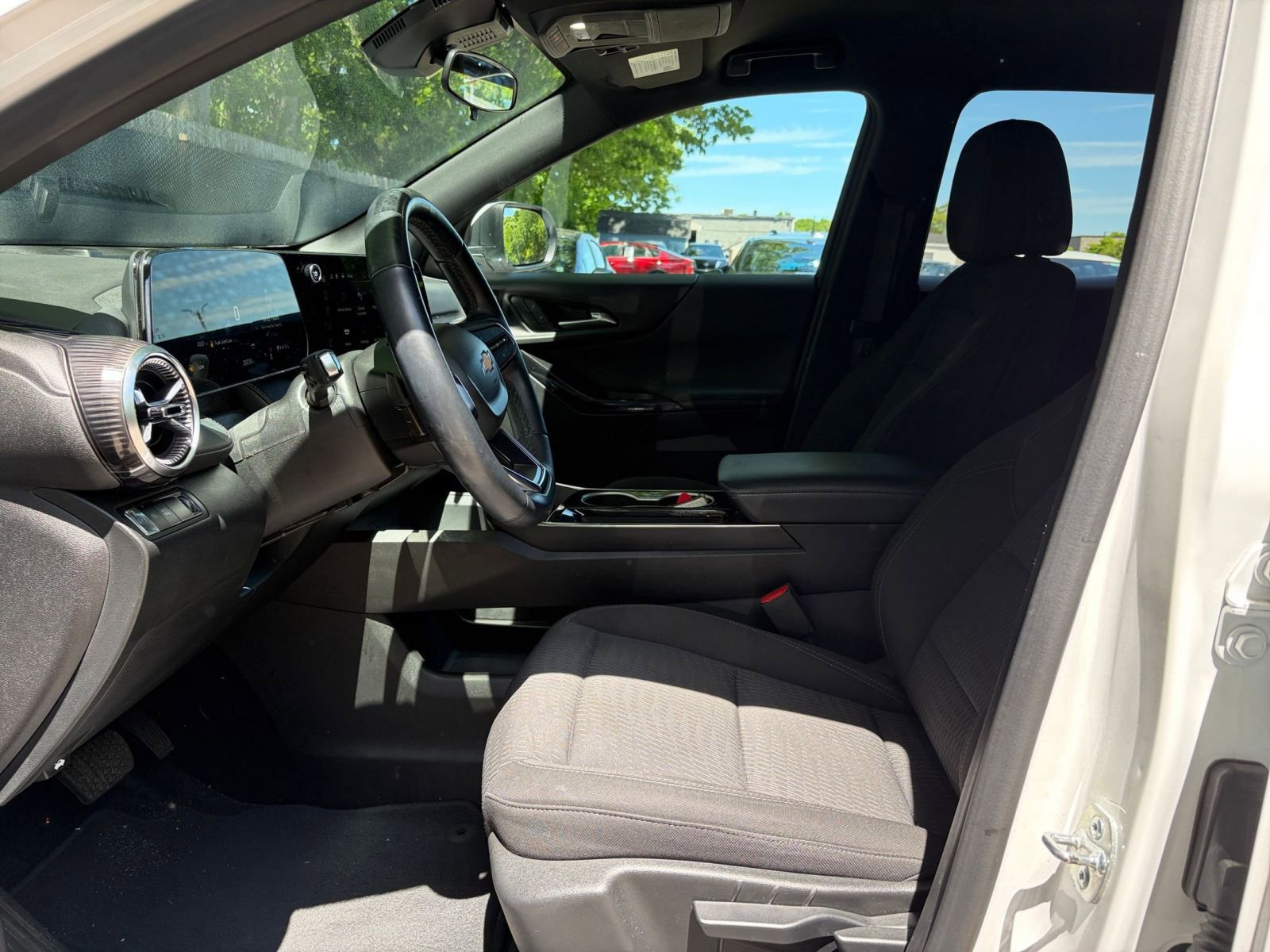 Thumbnail: 2025 Chevrolet Equinox - 27