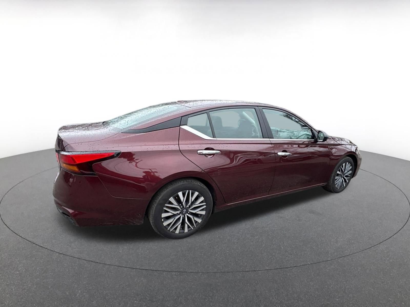 Thumbnail: 2025 Nissan Altima - 12