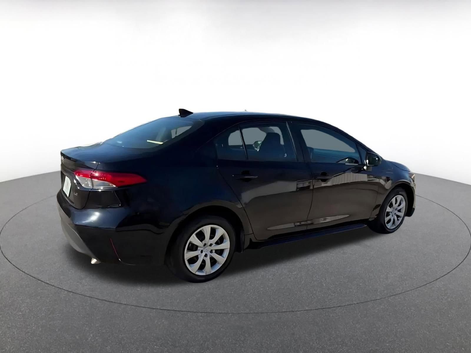 Thumbnail: 2025 Toyota Corolla - 15