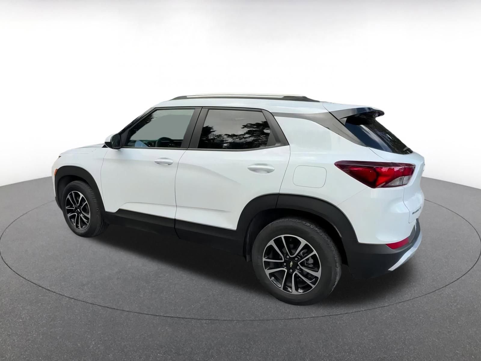 Thumbnail: 2025 Chevrolet TrailBlazer - 10