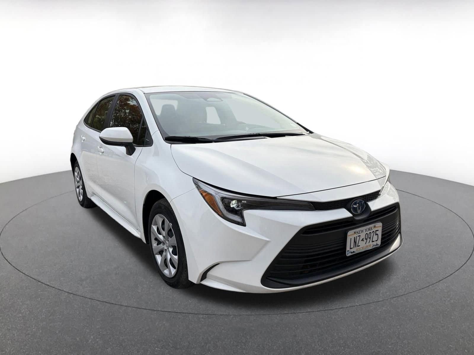 Thumbnail: 2025 Toyota Corolla - 1