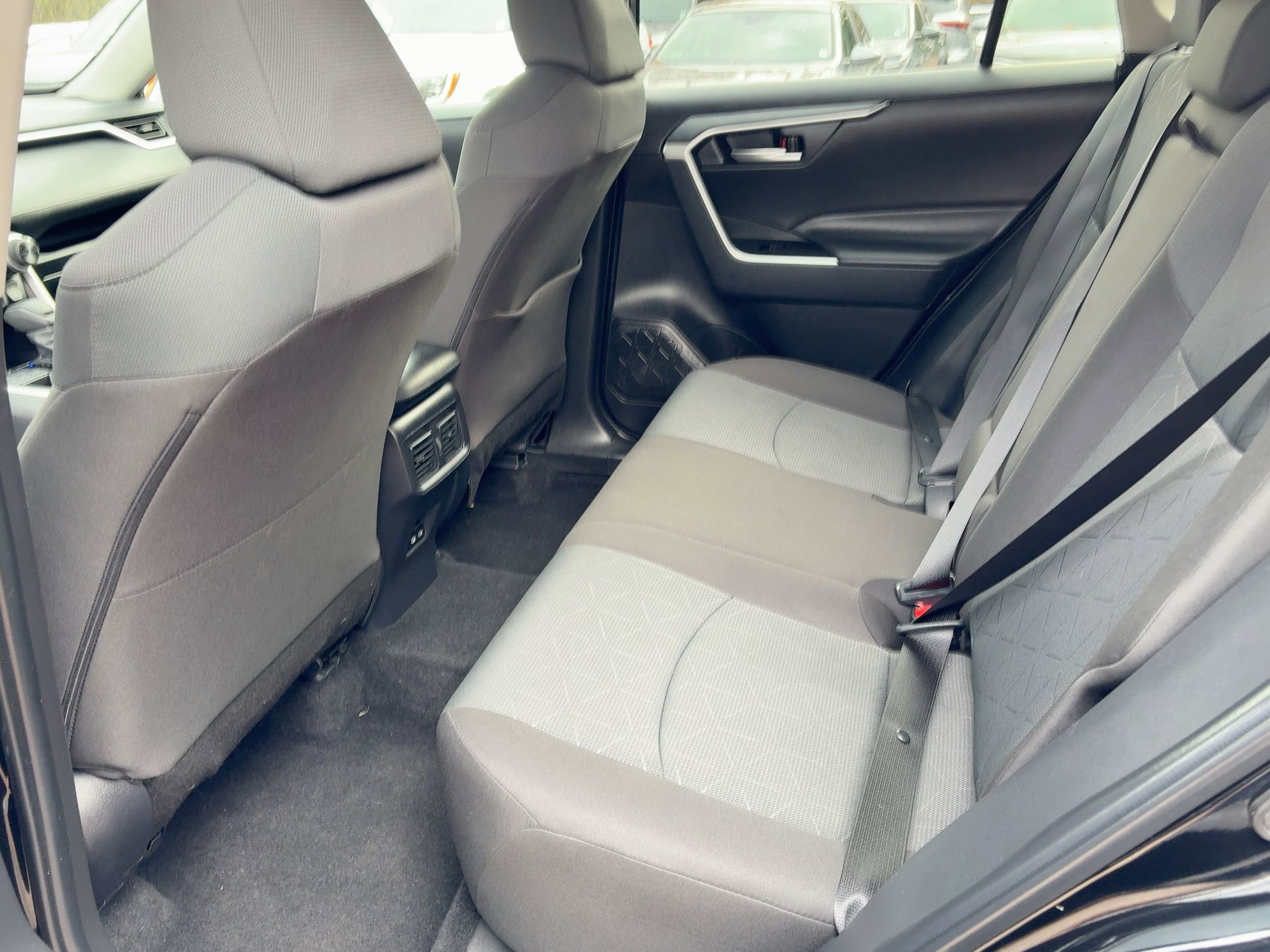 Thumbnail: 2025 Toyota RAV4 - 12