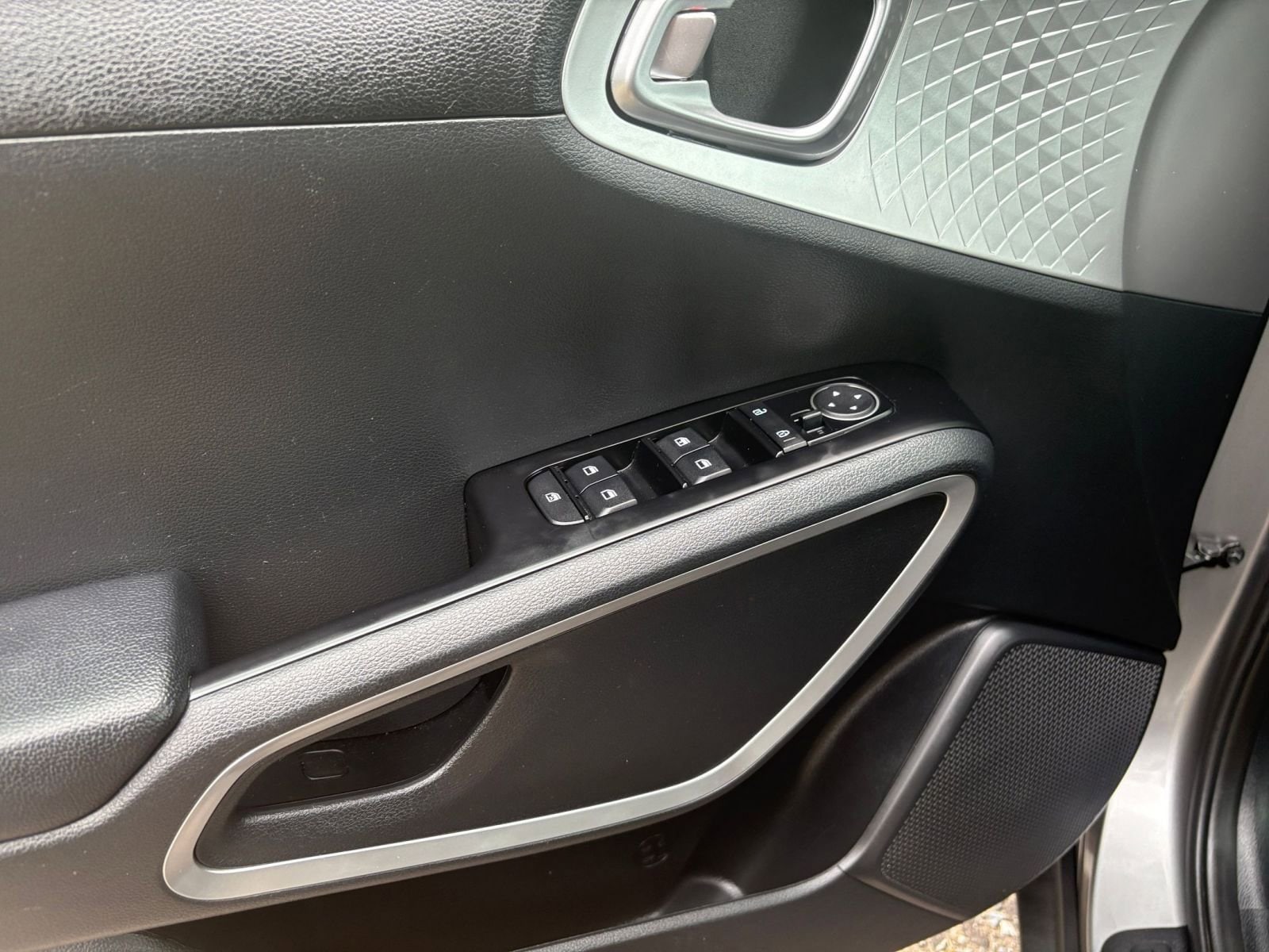 Thumbnail: 2023 Kia Soul - 20
