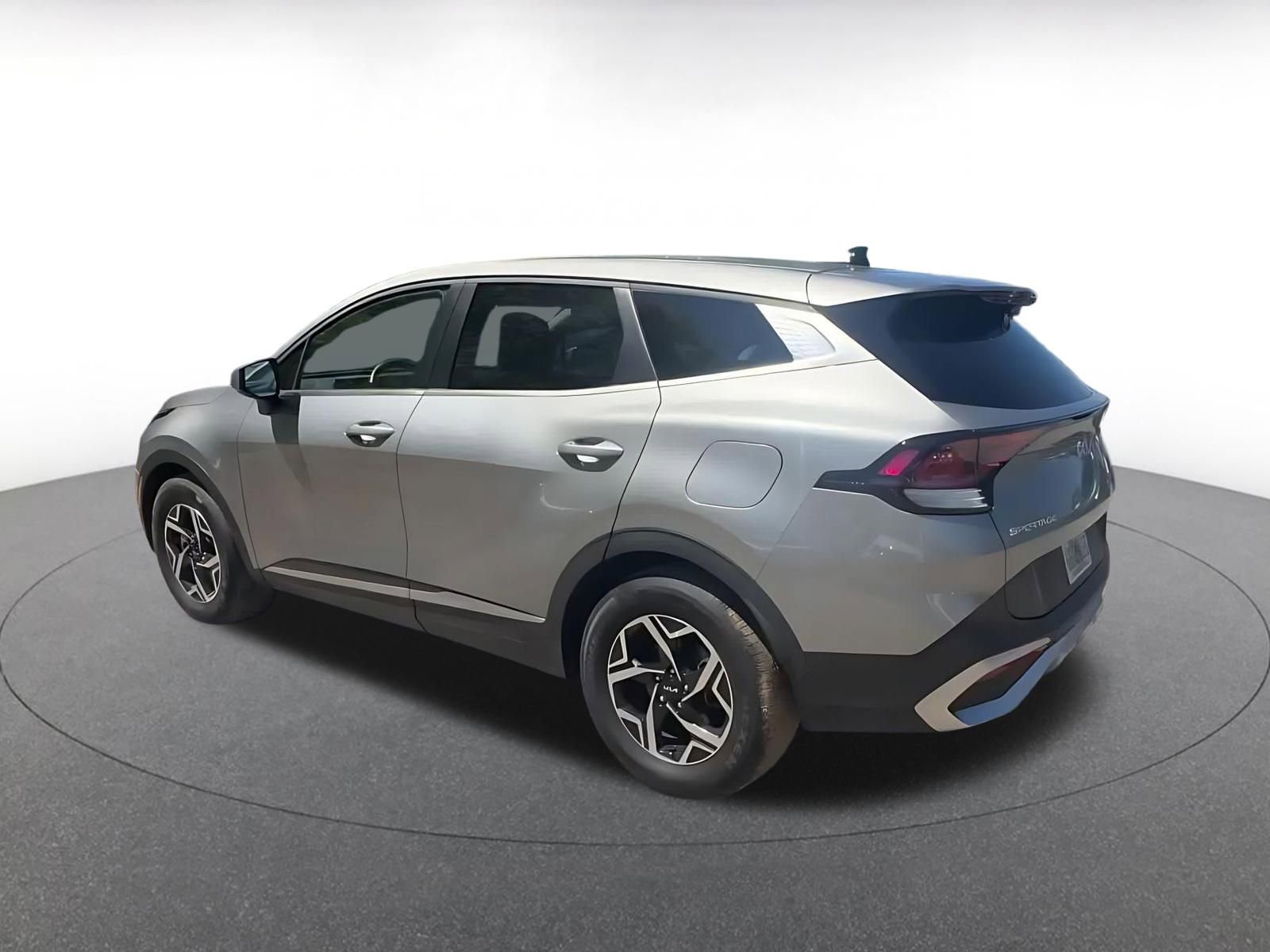 Thumbnail: 2025 Kia Sportage - 10