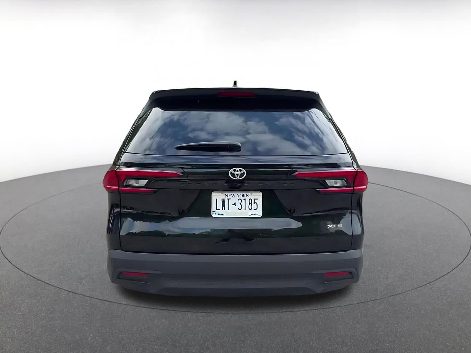 Thumbnail: 2025 Toyota Grand Highlander - 12