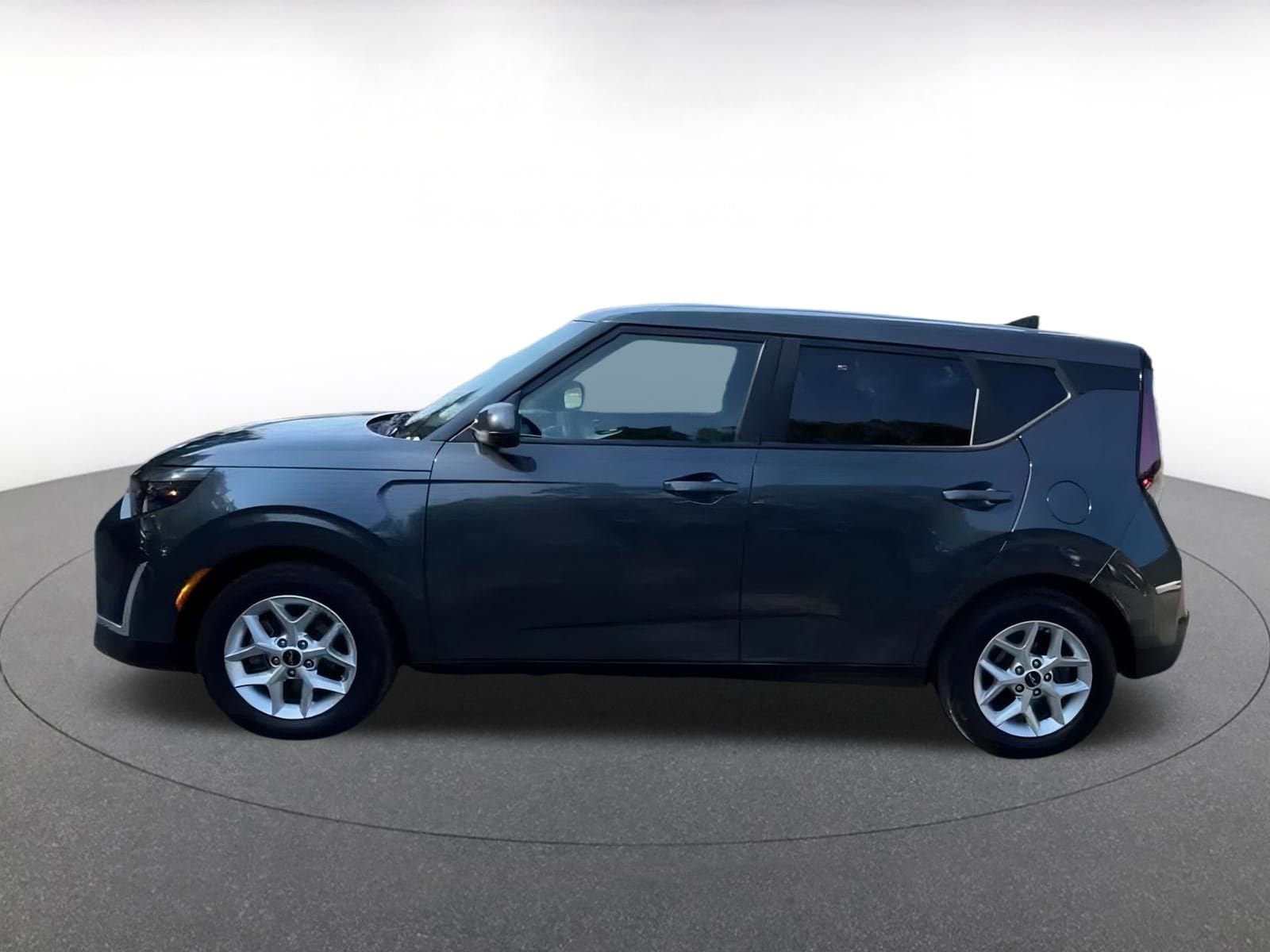 Thumbnail: 2023 Kia Soul - 8