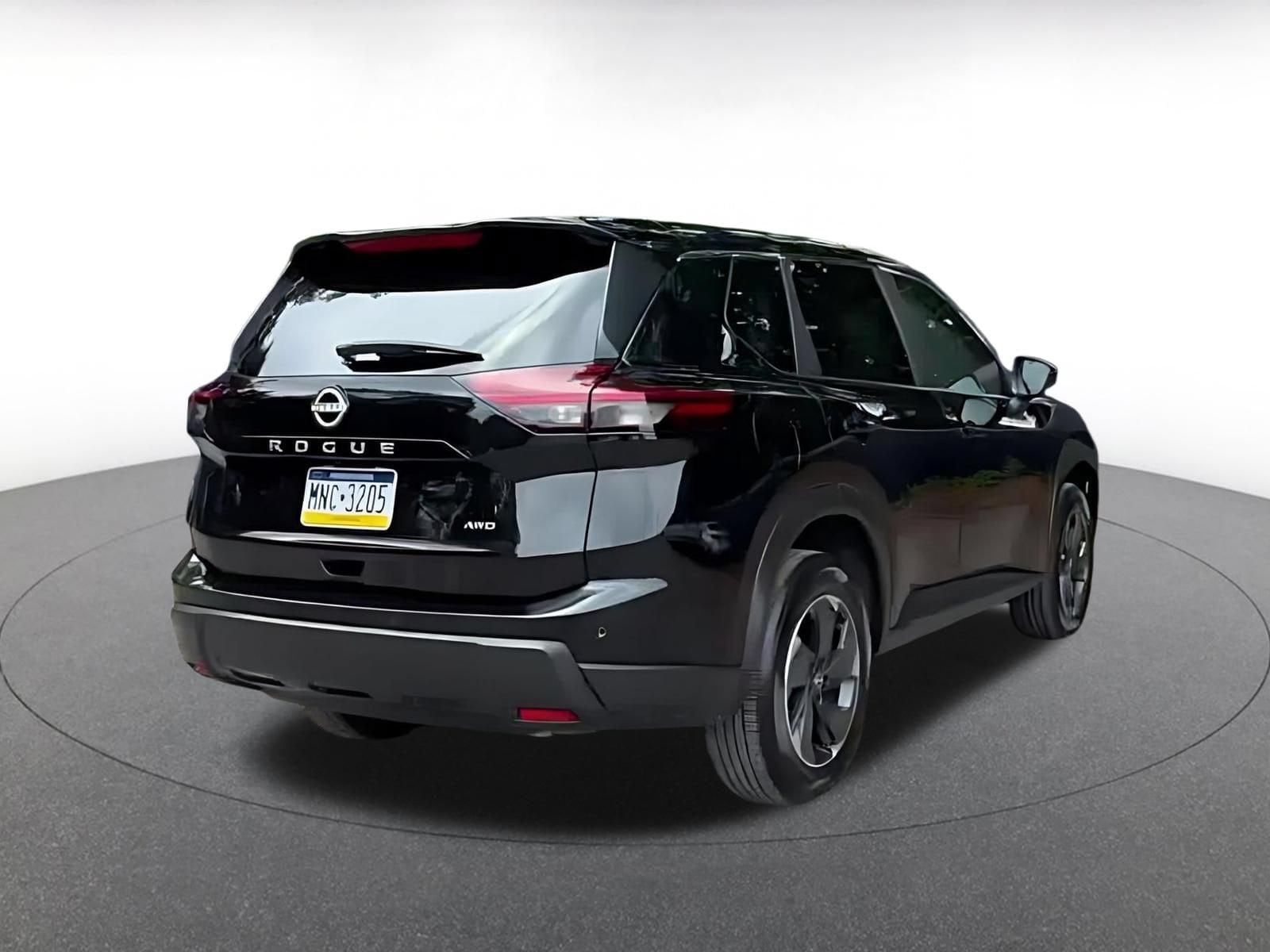 Thumbnail: 2025 Nissan Rogue - 11