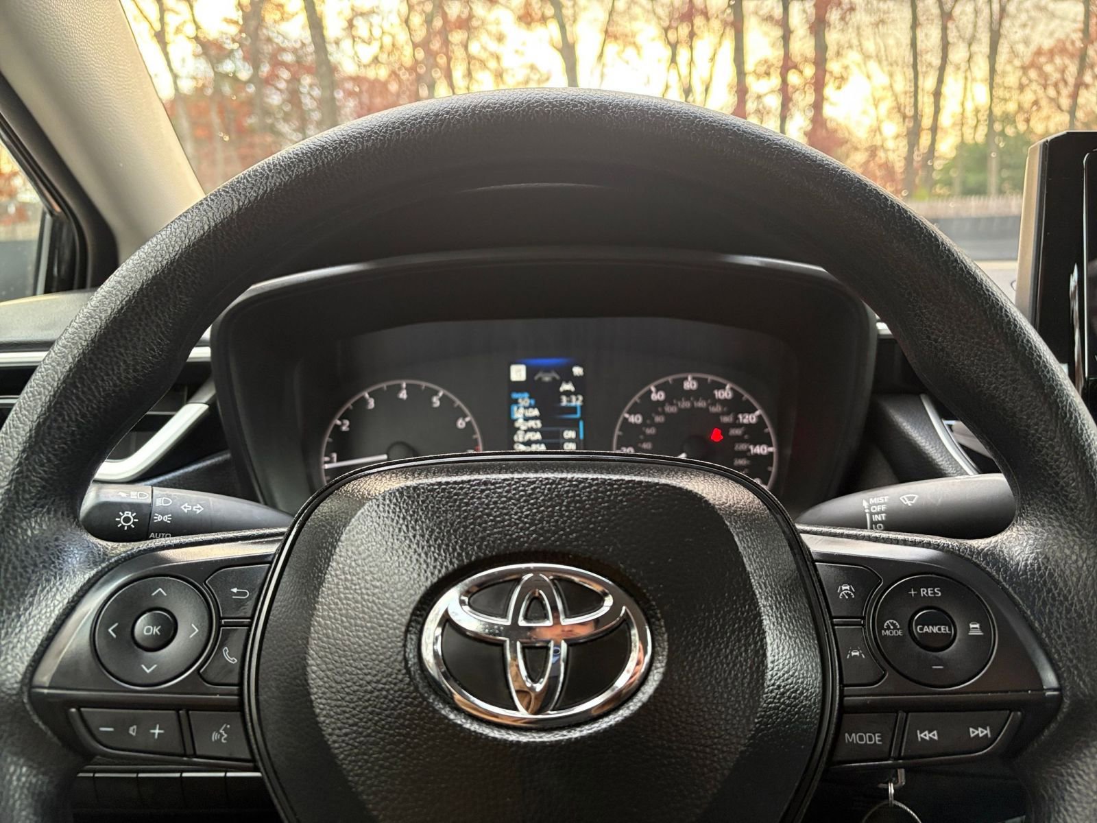 Thumbnail: 2025 Toyota Corolla - 23