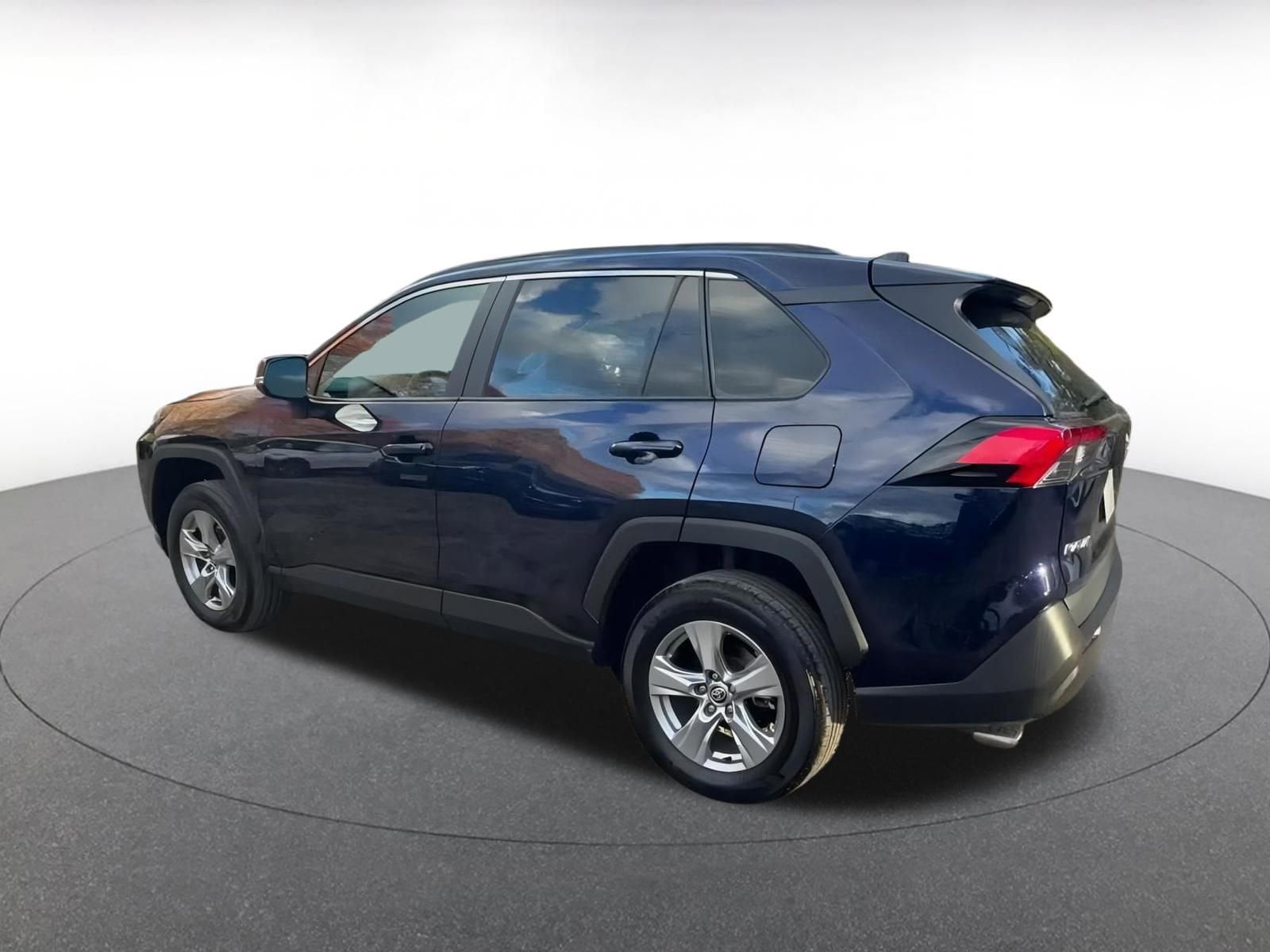 Thumbnail: 2025 Toyota RAV4 - 10