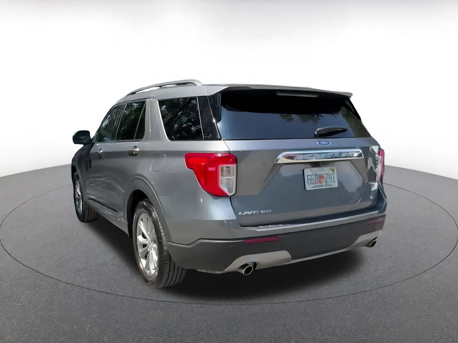 Thumbnail: 2023 Ford Explorer - 11