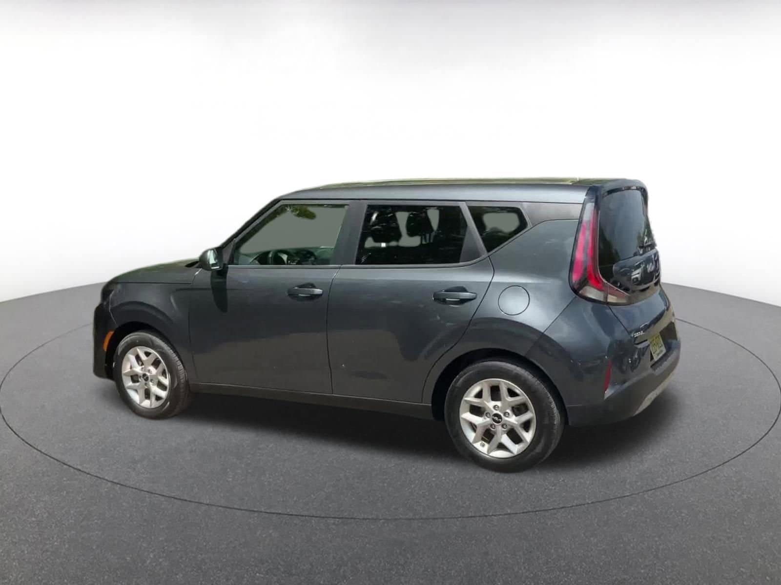 Thumbnail: 2023 Kia Soul - 8