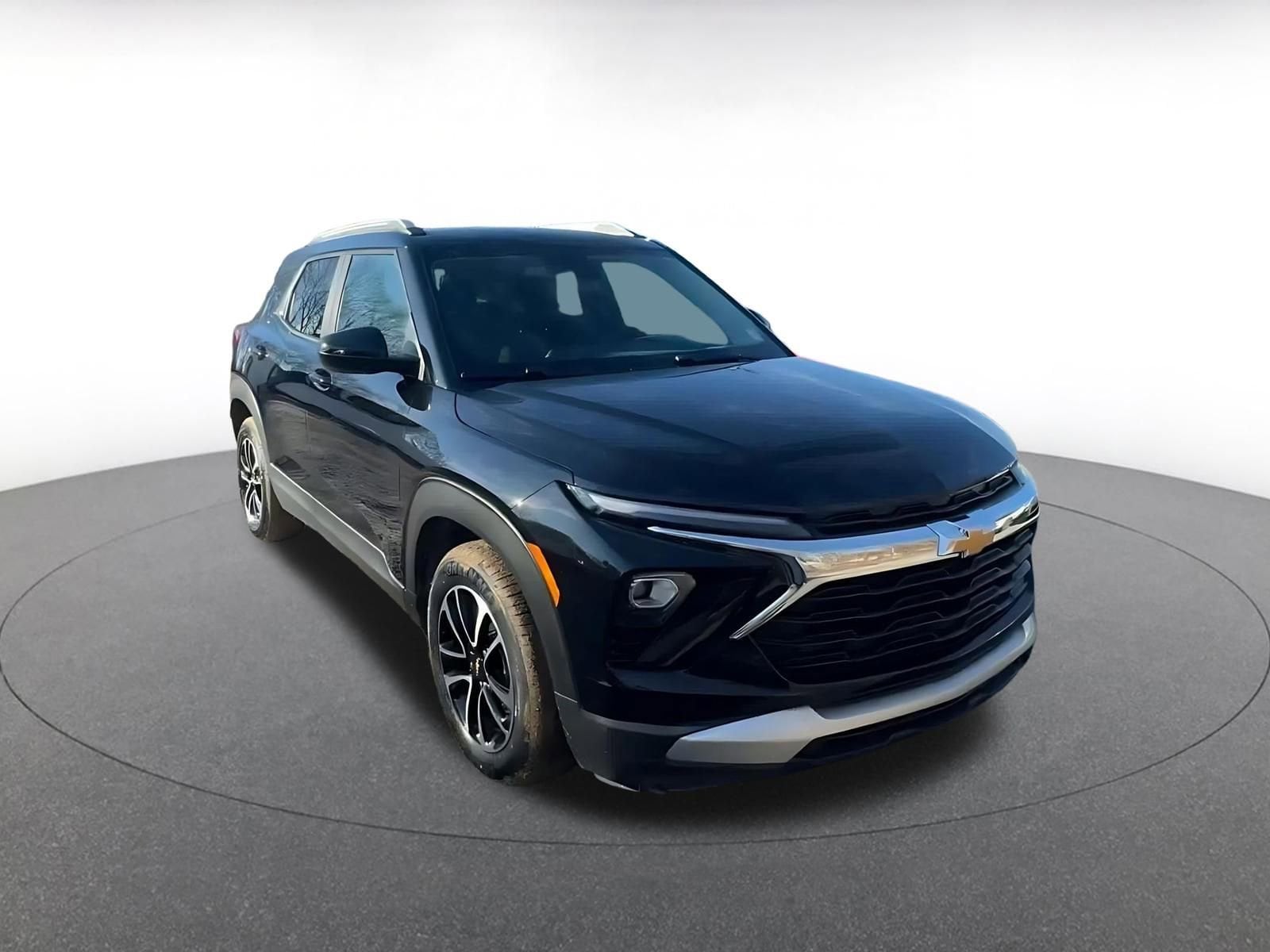 Thumbnail: 2025 Chevrolet TrailBlazer - 3