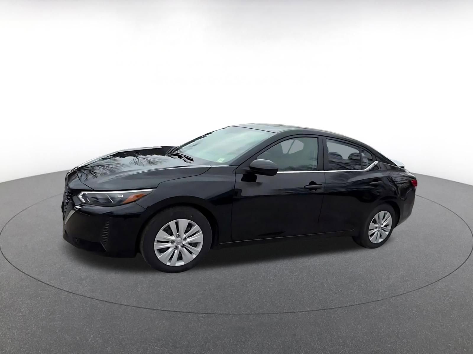 Thumbnail: 2025 Nissan Sentra - 8