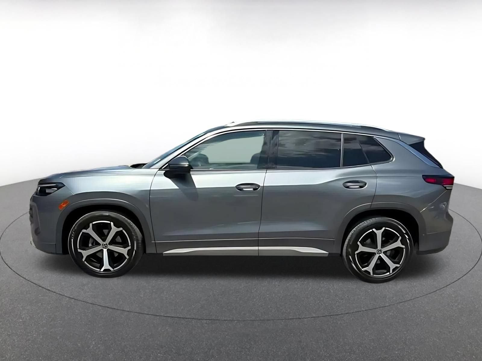 Thumbnail: 2026 Volkswagen Tiguan - 9