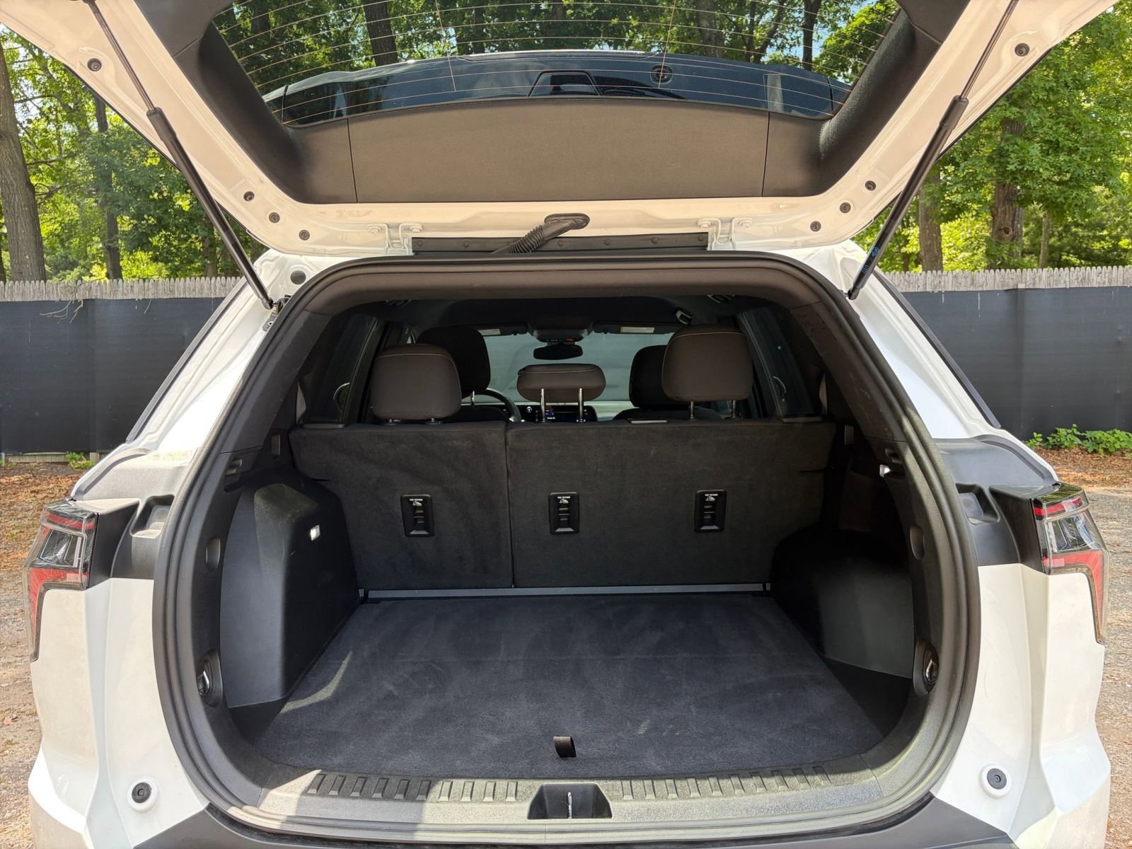 Thumbnail: 2025 Chevrolet Equinox - 30