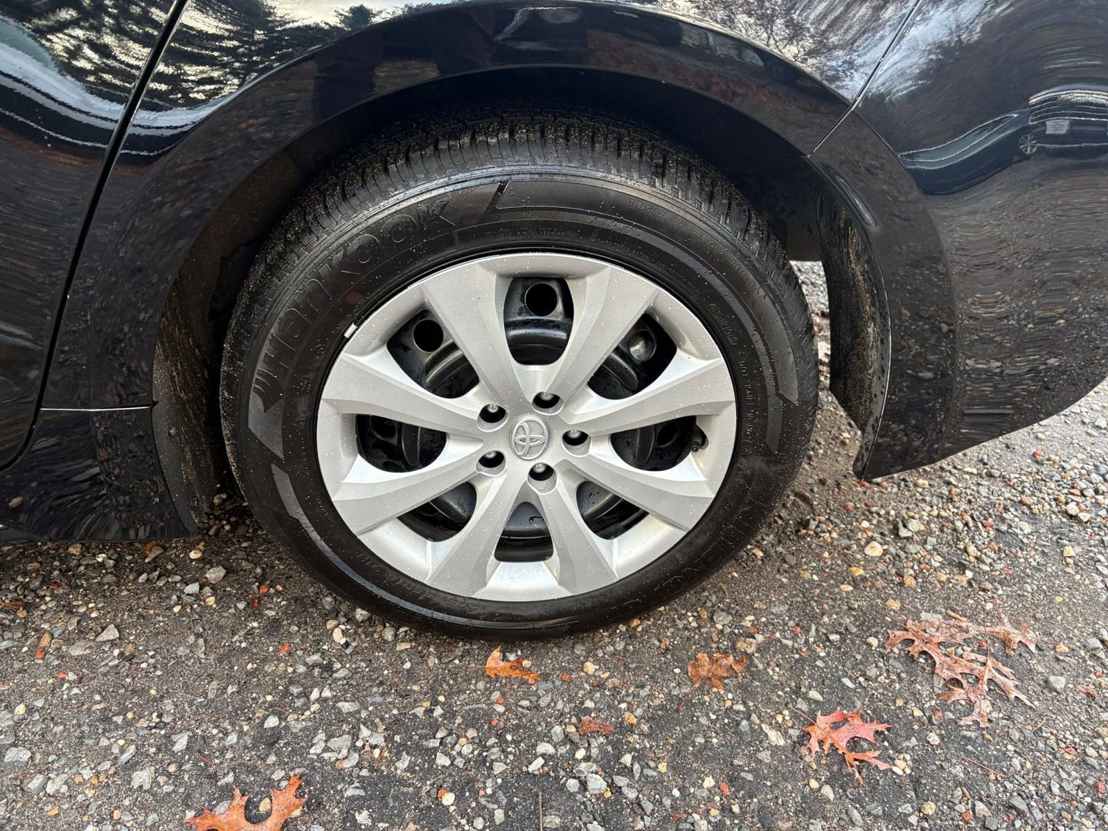 Thumbnail: 2025 Toyota Corolla - 25