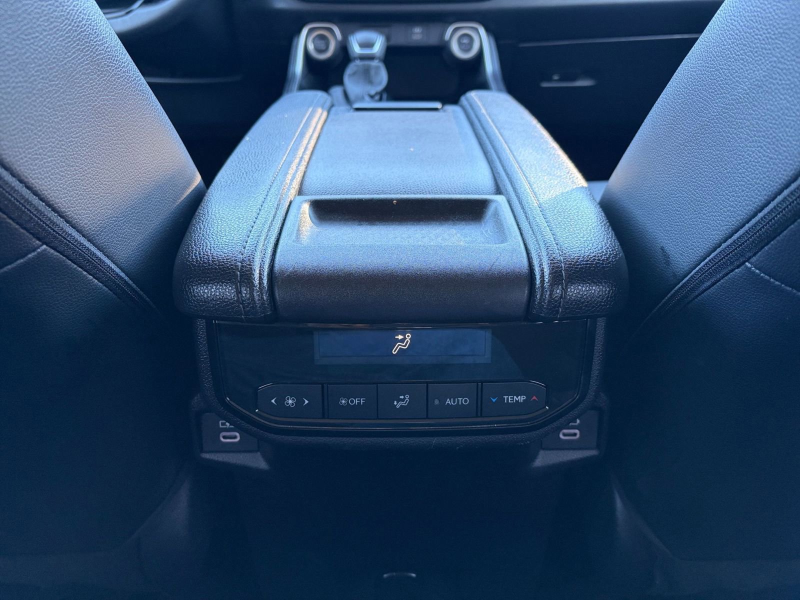 Thumbnail: 2025 Toyota Grand Highlander - 24