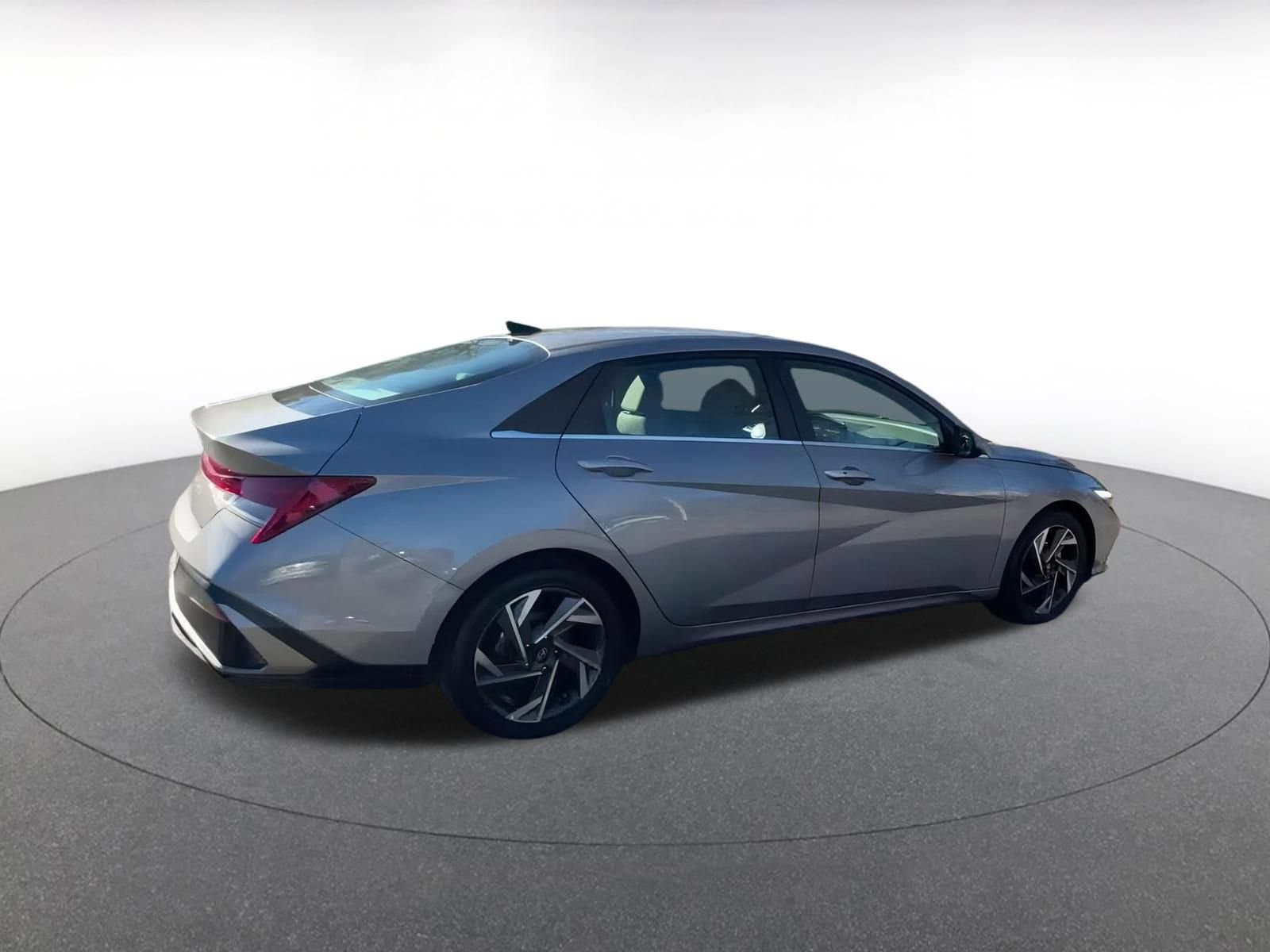 Thumbnail: 2025 Hyundai Elantra - 14