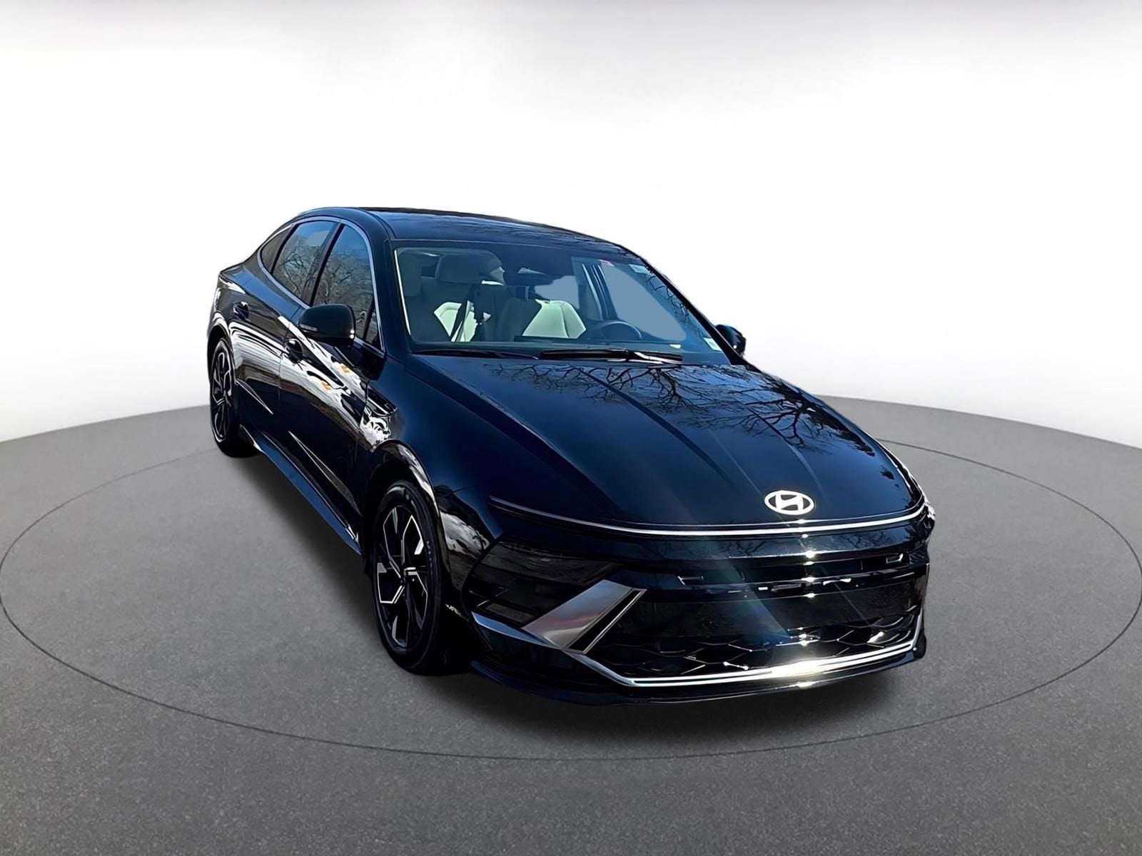 Thumbnail: 2025 Hyundai Sonata - 1