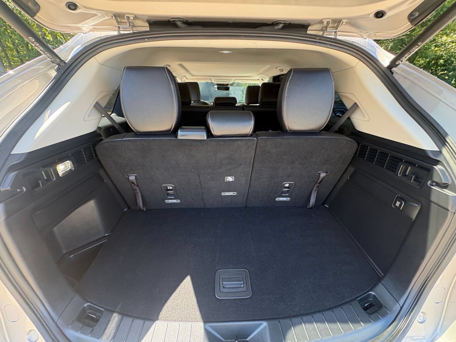 Thumbnail: 2026 Mazda CX-90 - 31