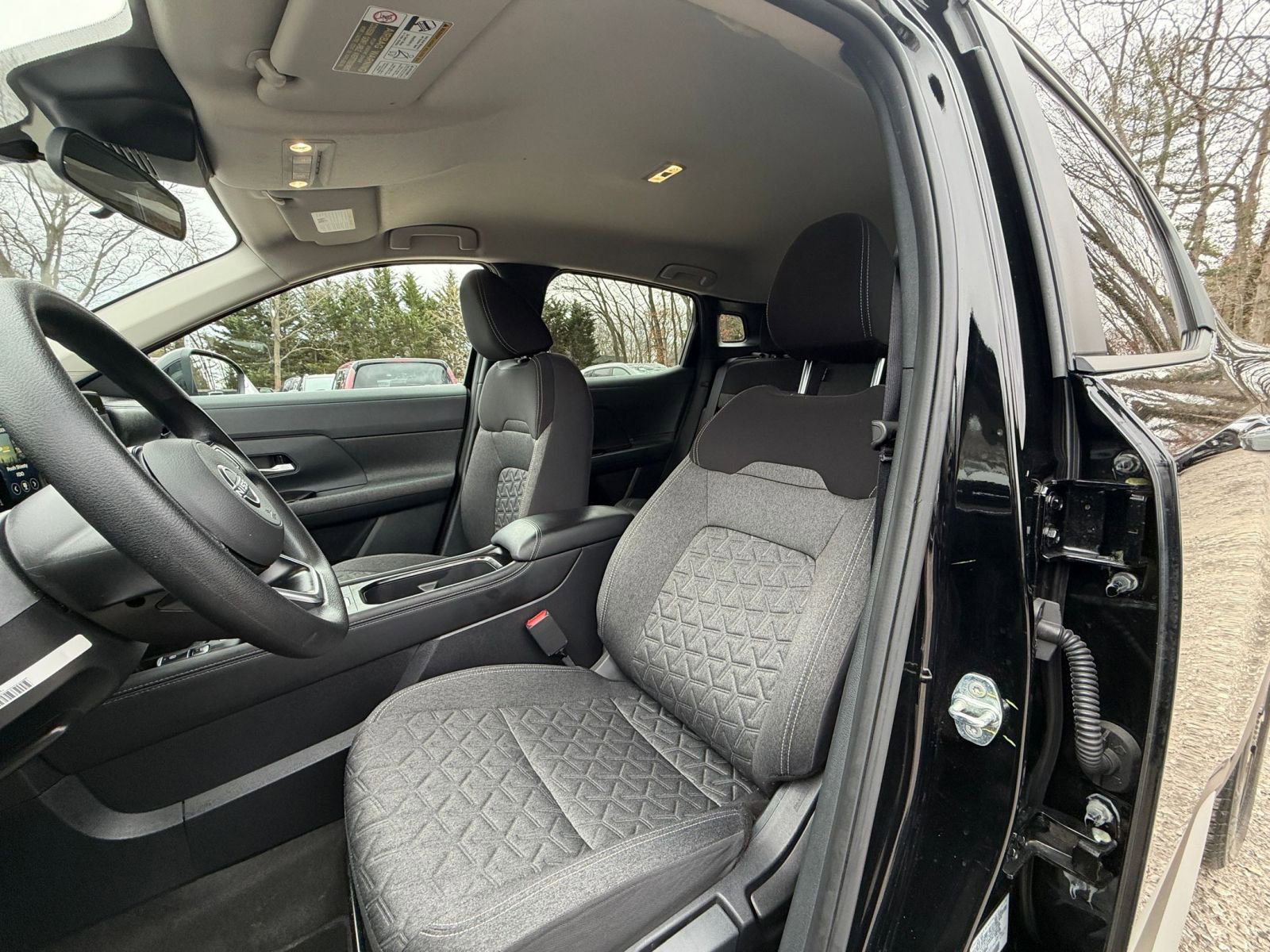 Thumbnail: 2025 Nissan Kicks - 24