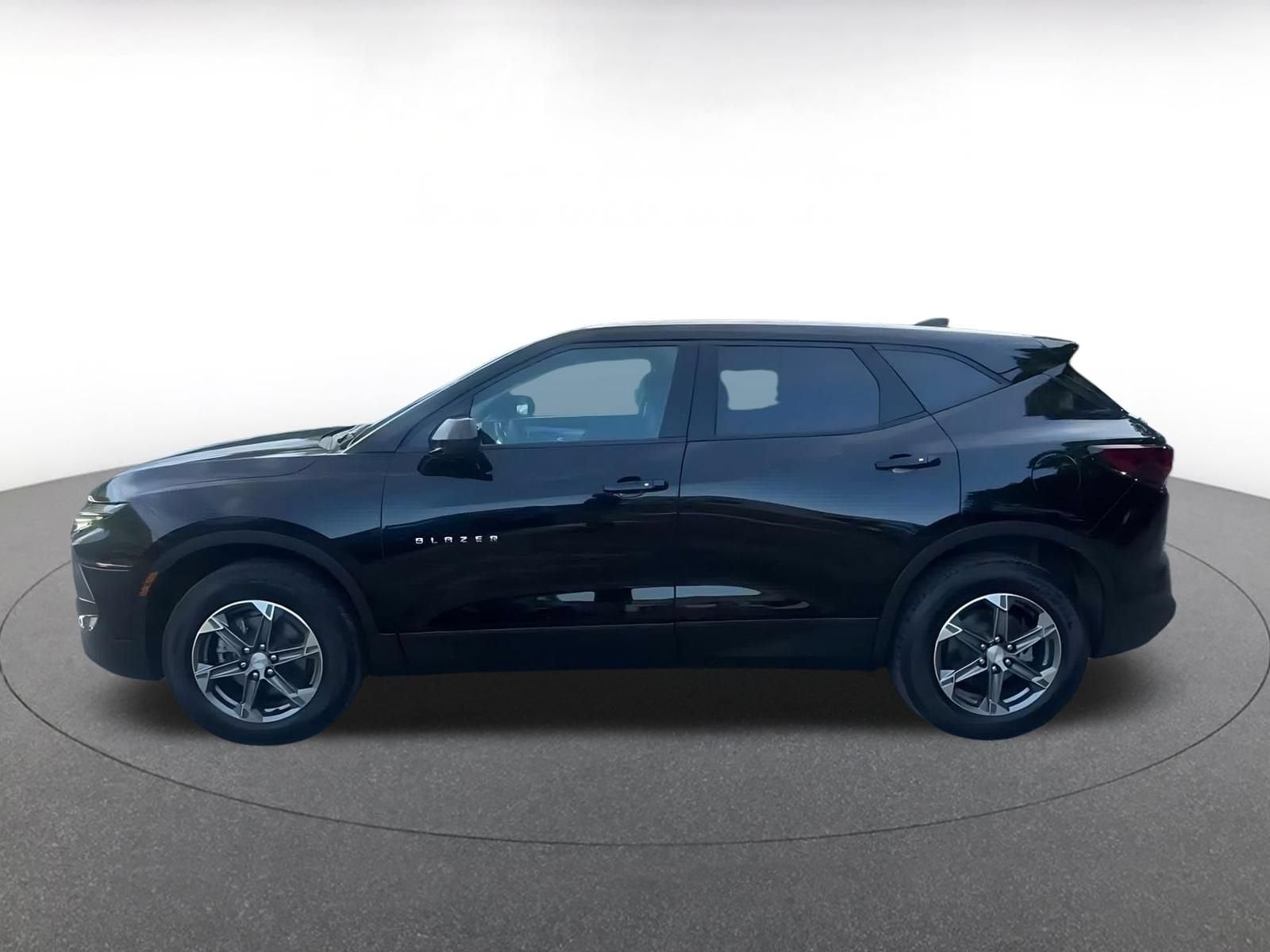 Thumbnail: 2025 Chevrolet Blazer - 8