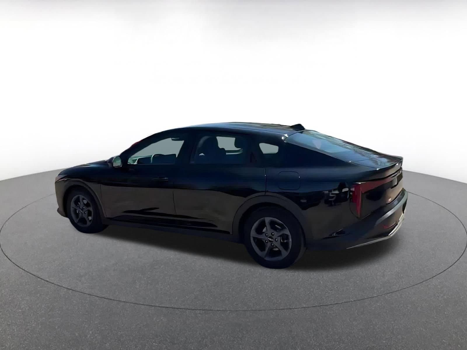 Thumbnail: 2025 Kia K4 - 9
