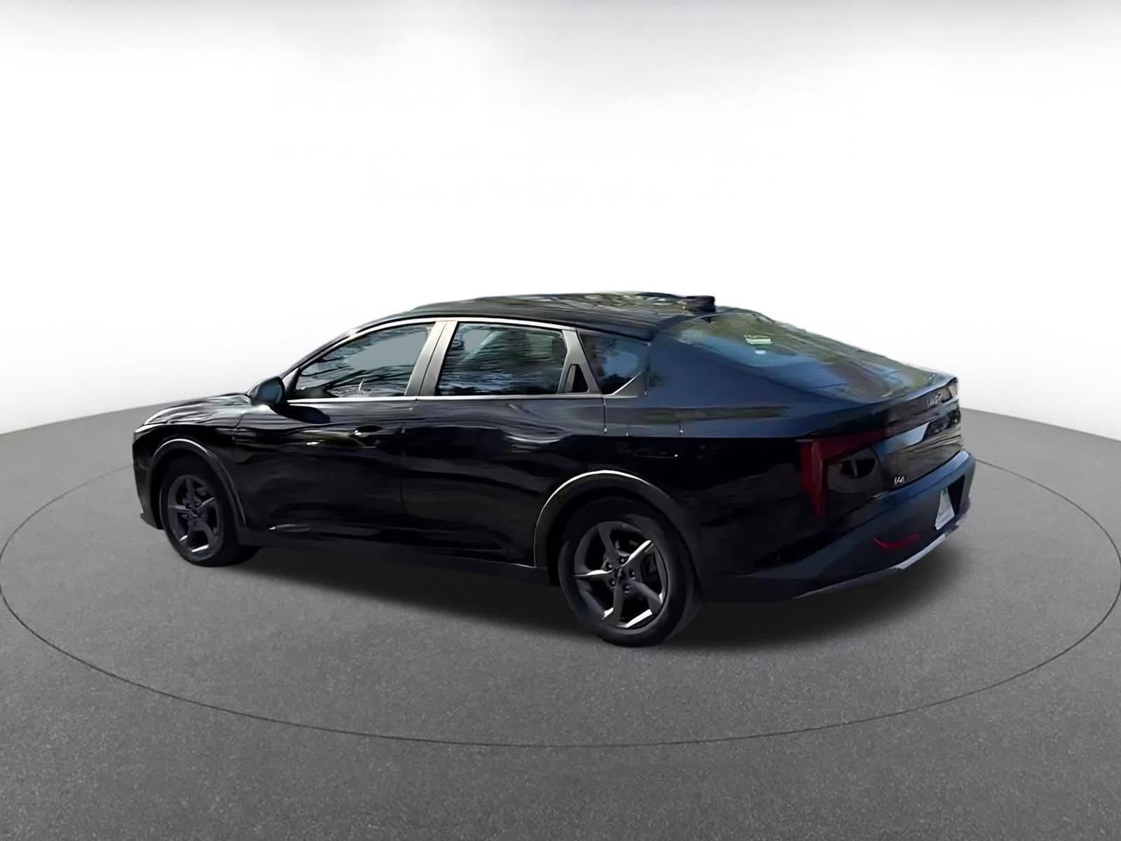 Thumbnail: 2025 Kia K4 - 8