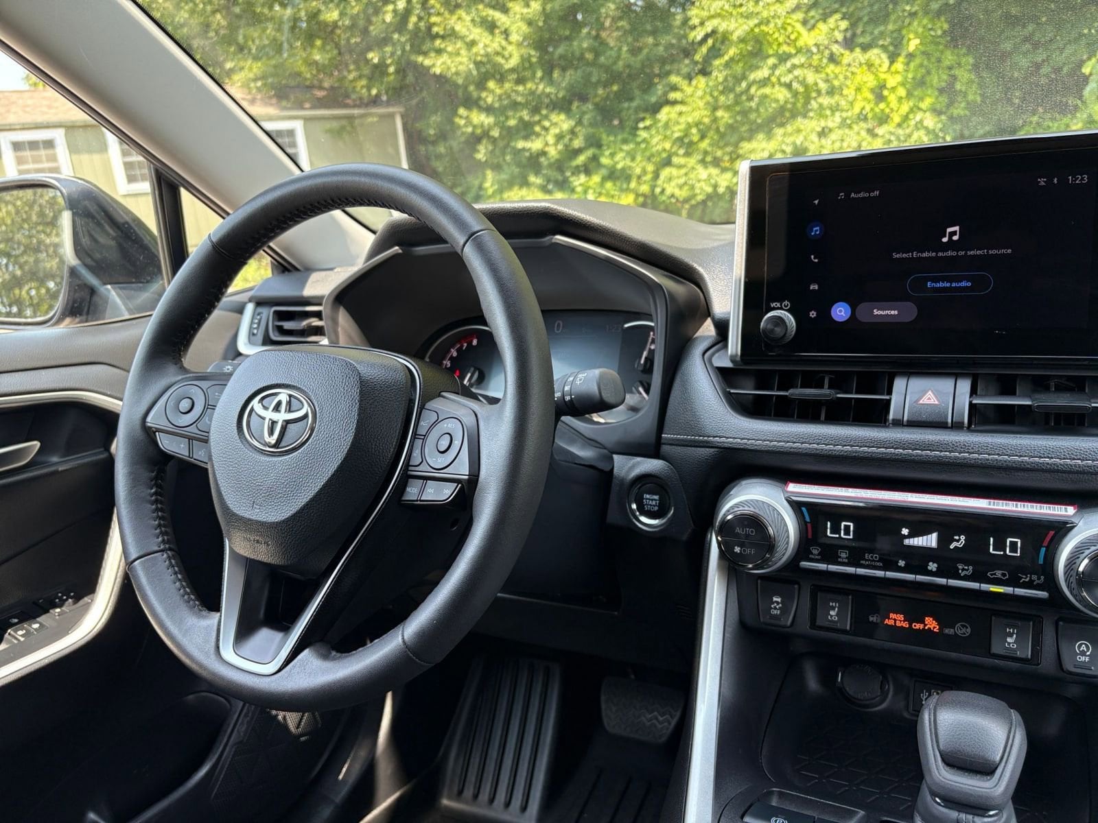 Thumbnail: 2024 Toyota RAV4 - 34