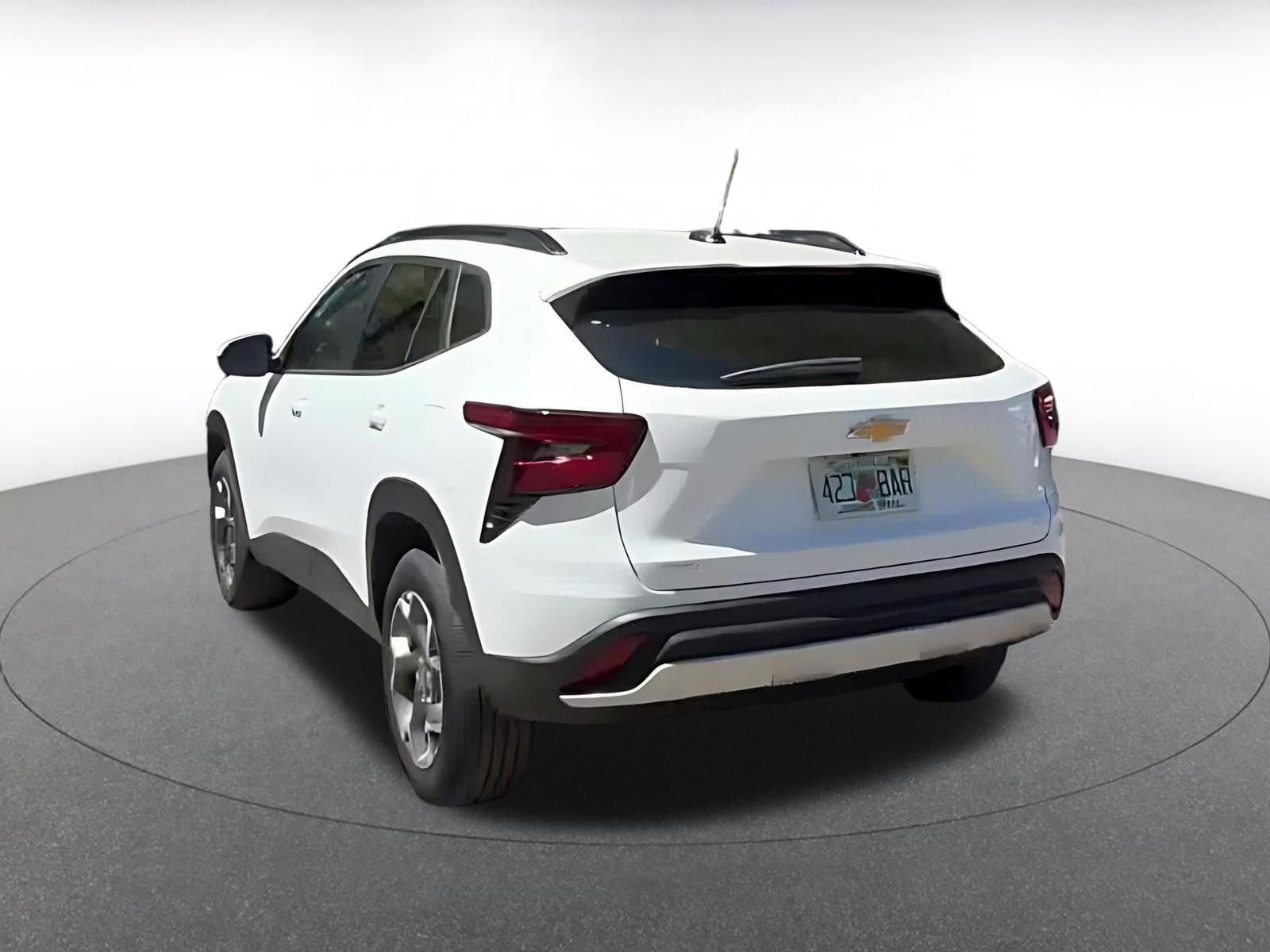 Thumbnail: 2025 Chevrolet Trax - 11