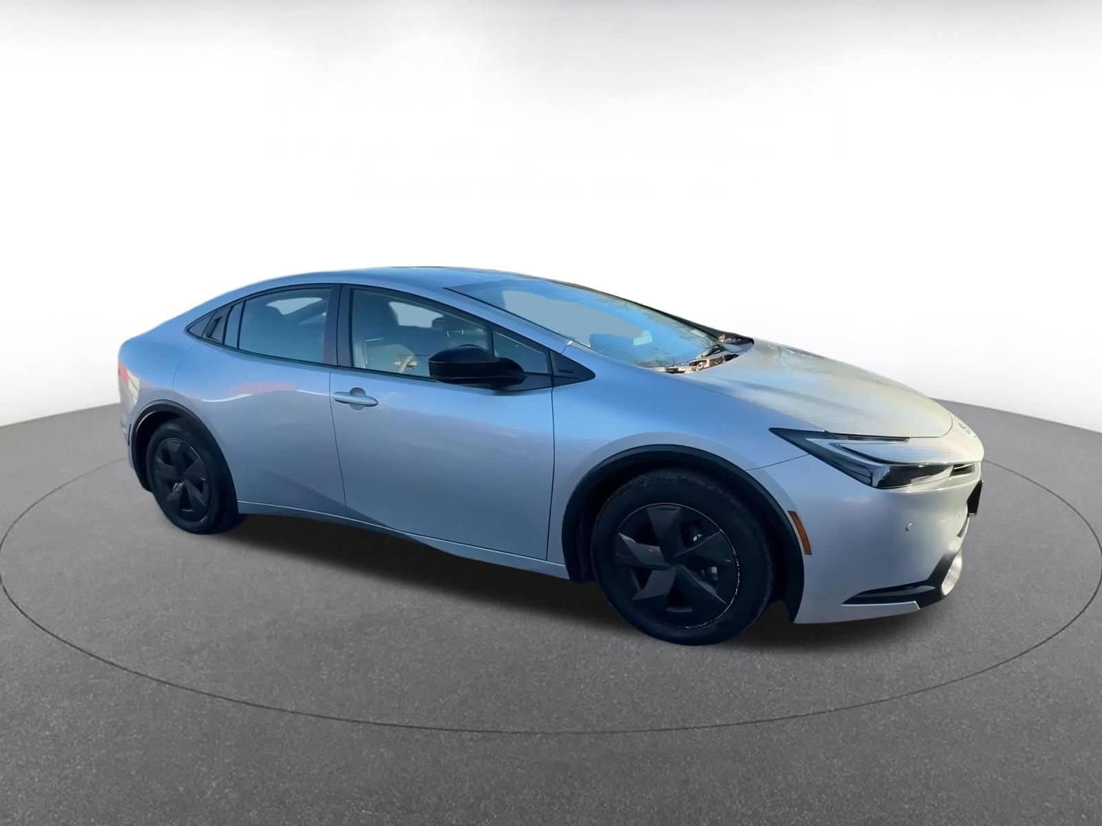 Thumbnail: 2025 Toyota Prius - 2