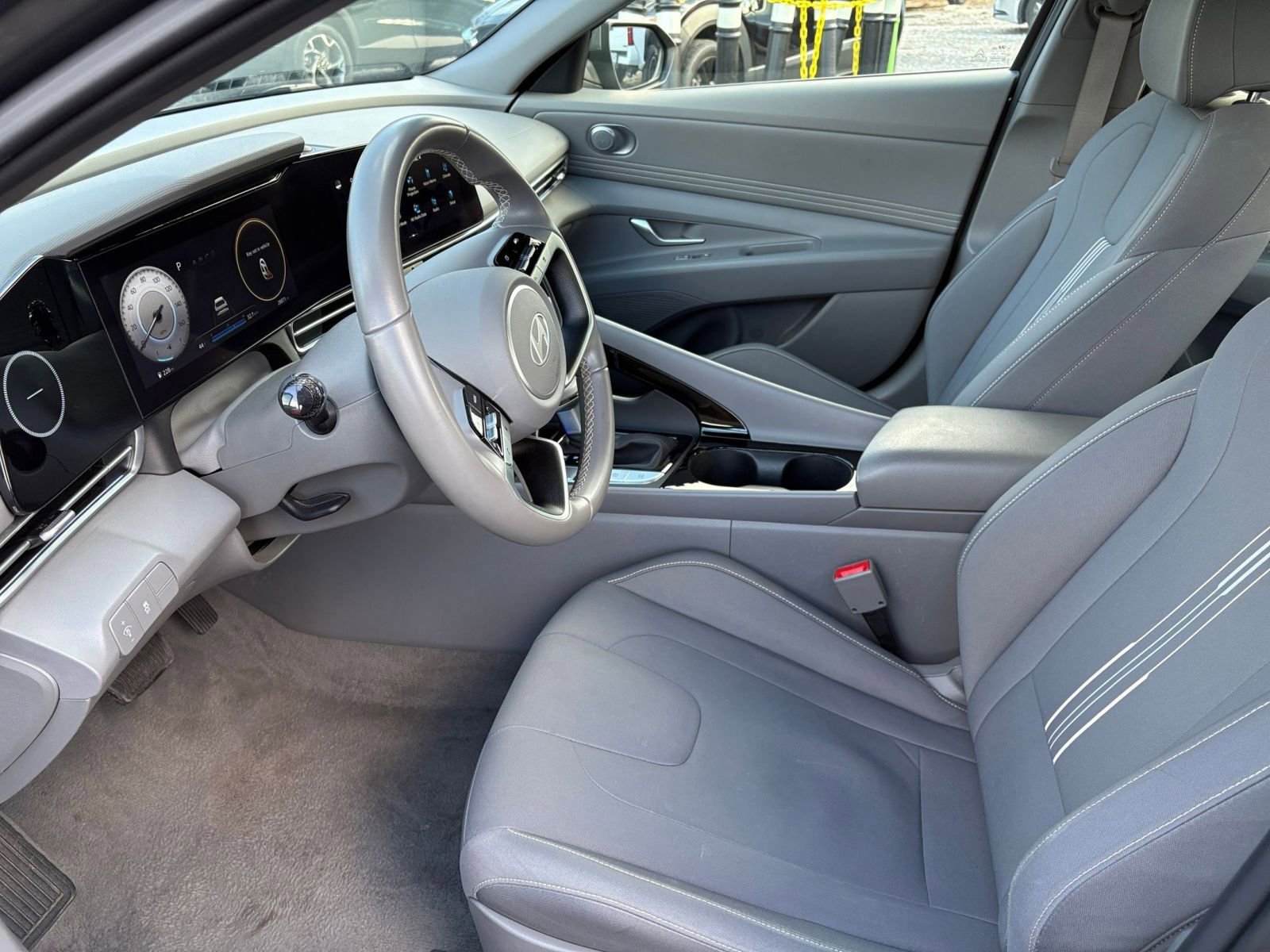 Thumbnail: 2025 Hyundai Elantra - 24